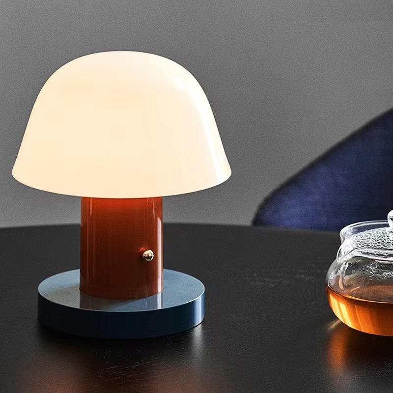 Lobber Mushroom Table Lamp
