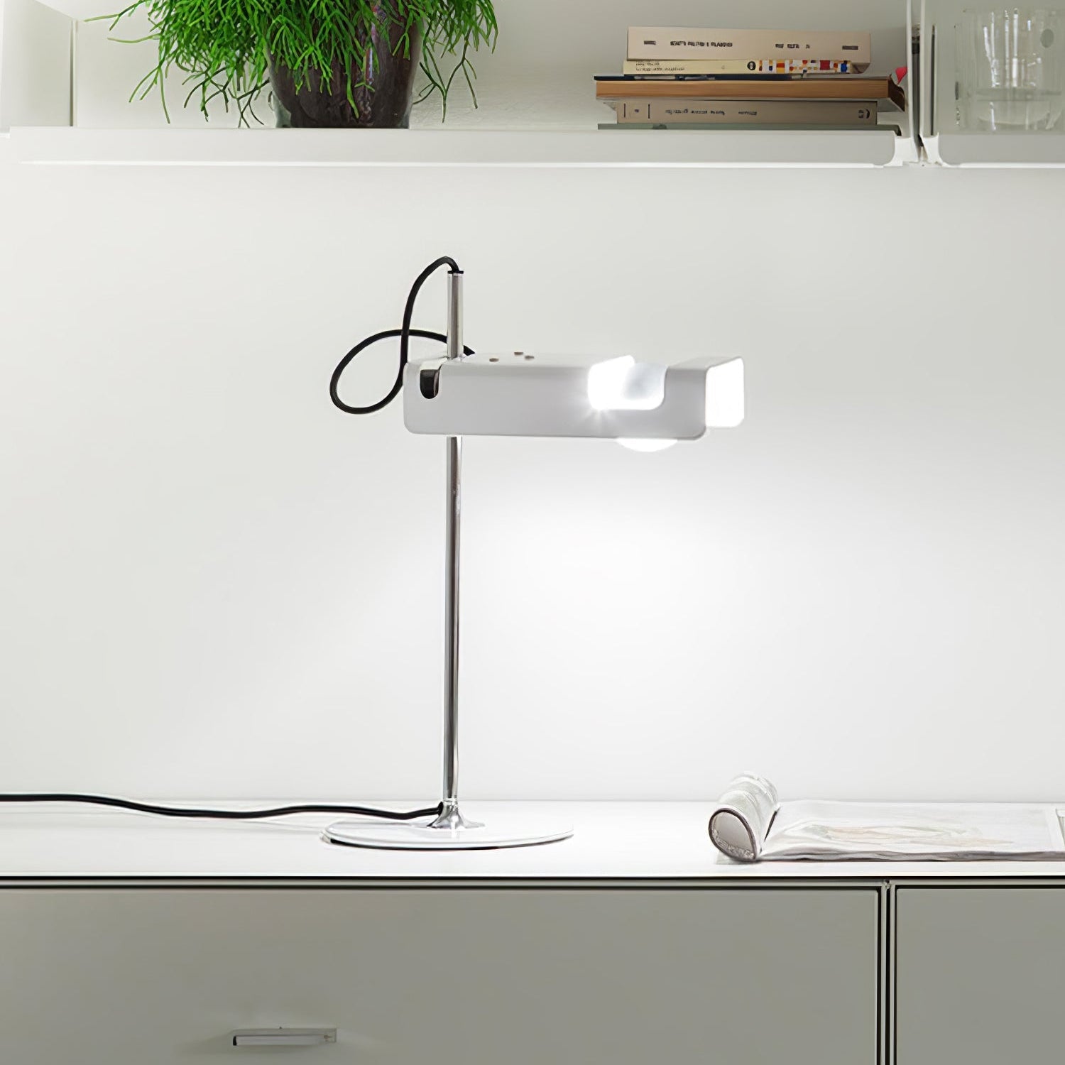 Sider Table Lamp