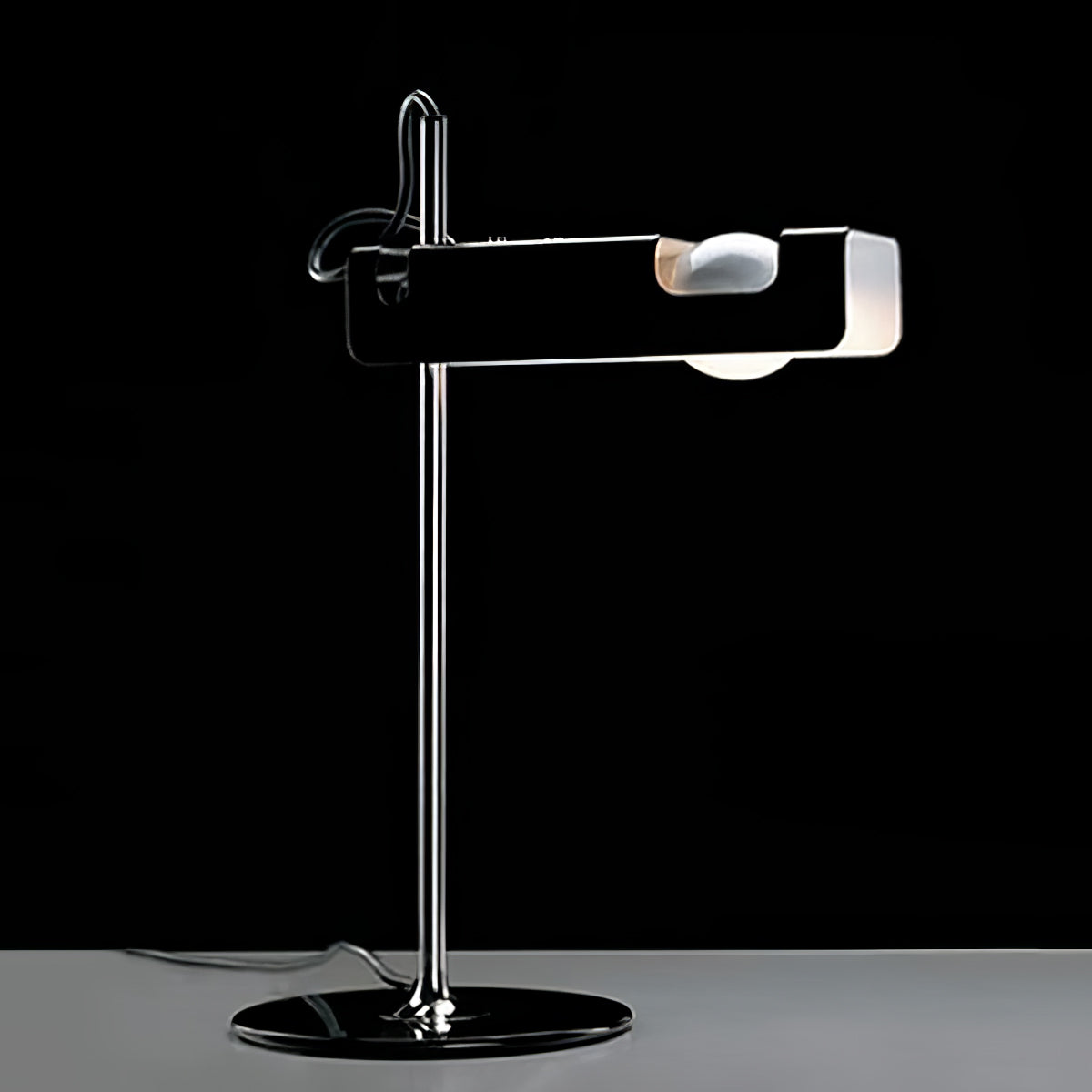 Sider Table Lamp