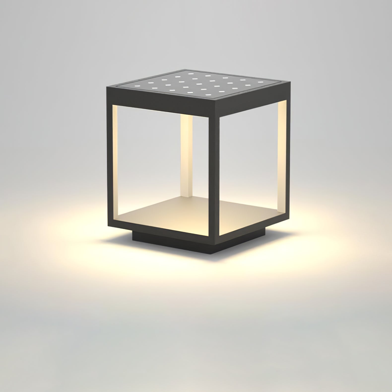 Sylonar Outdoor Light
