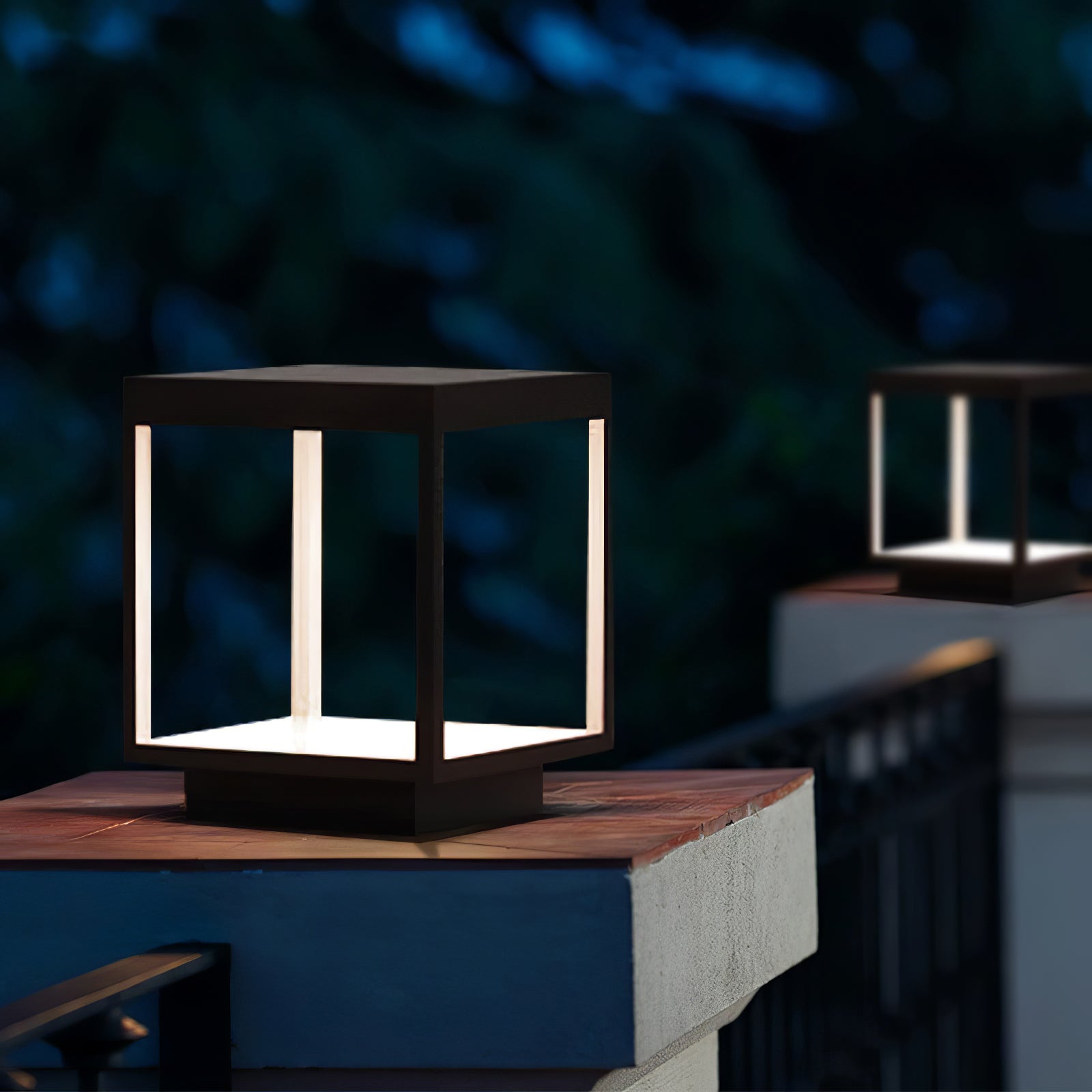 Sylonar Outdoor Light