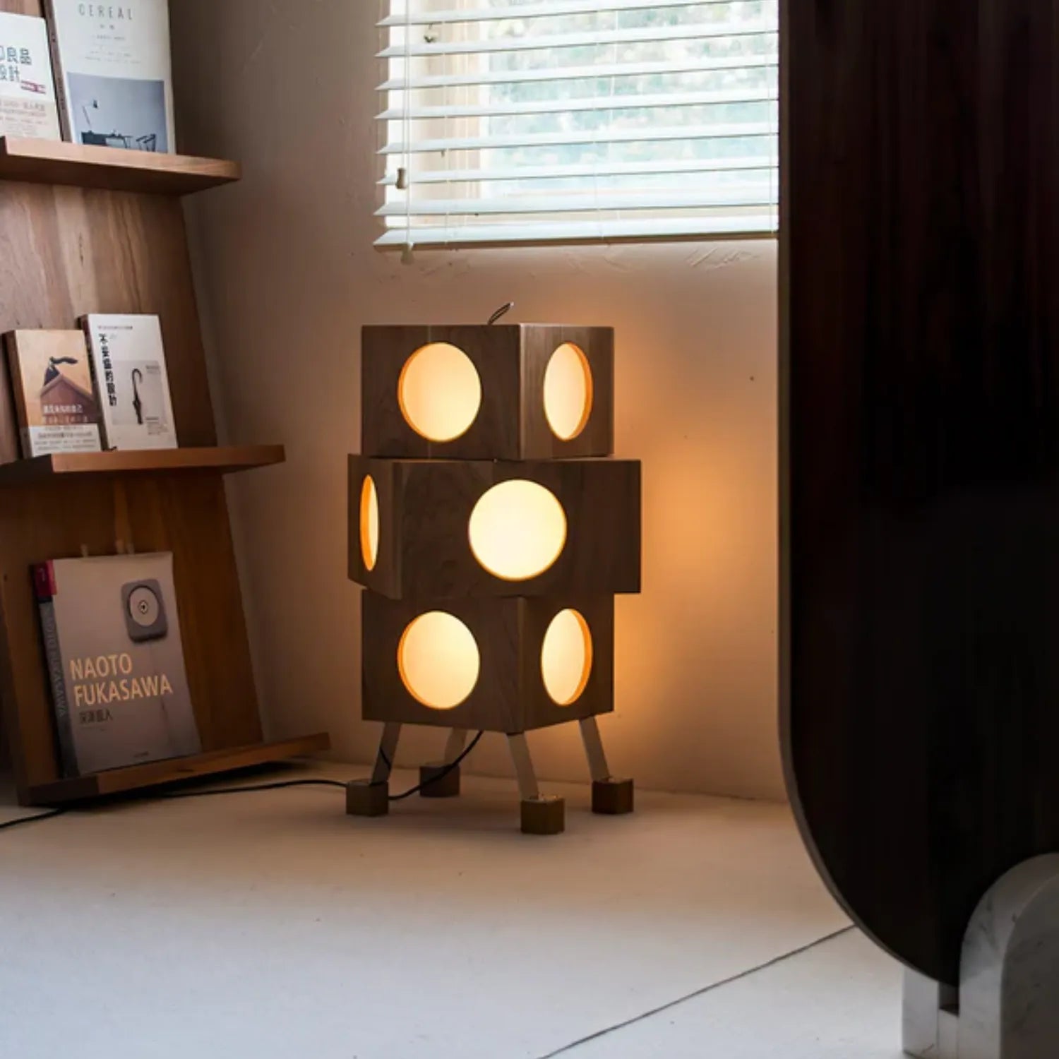 Roblok Floor Lamp