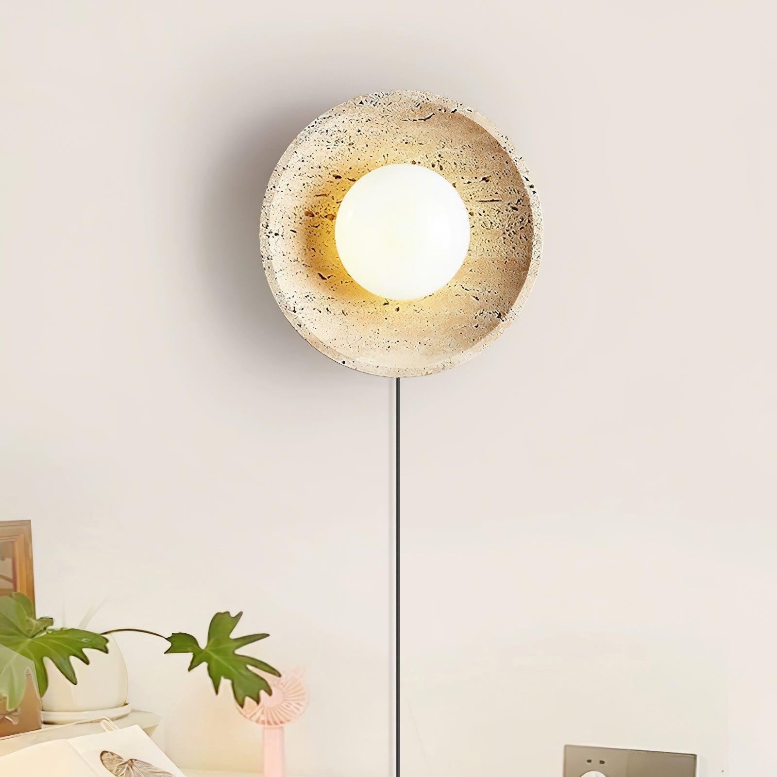 Pelneso Wall Light