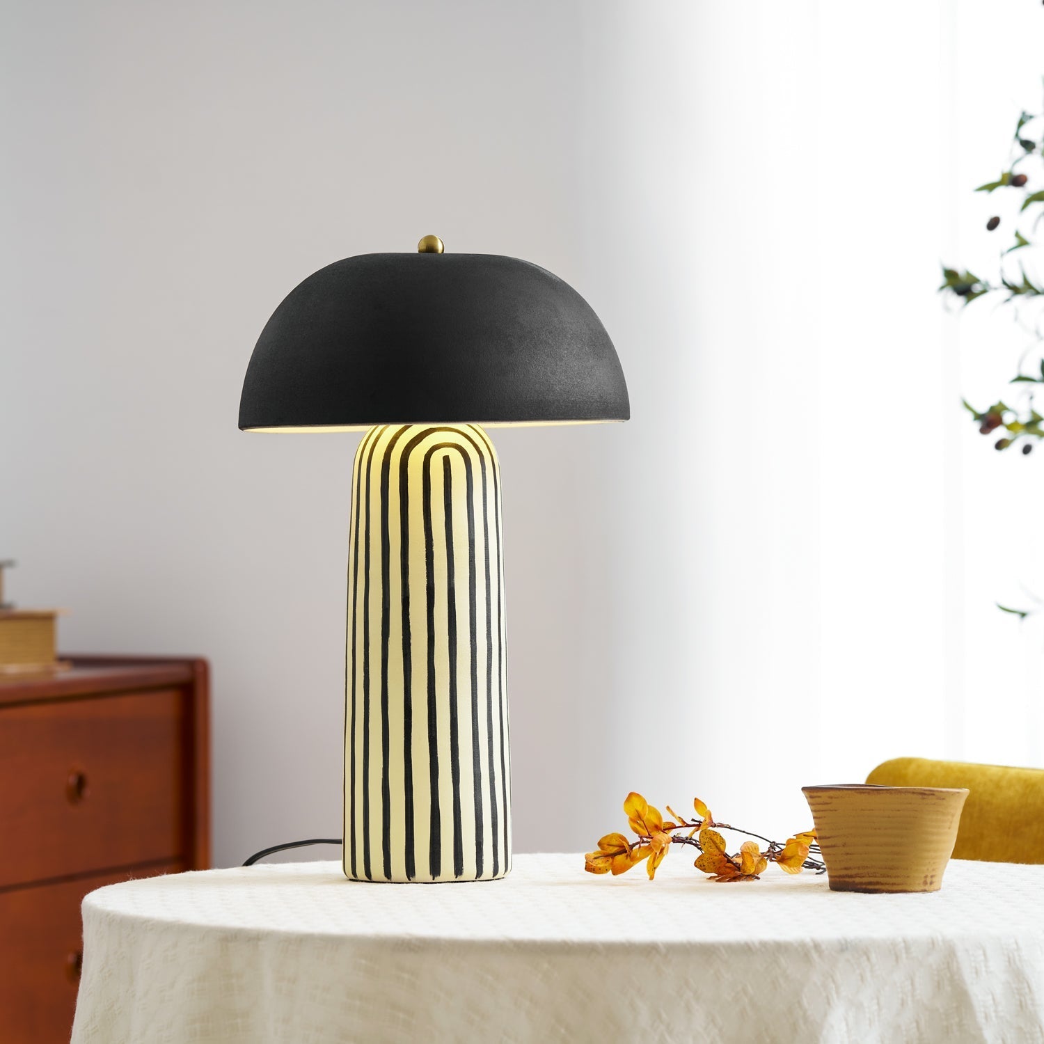 Strepa Table Lamp