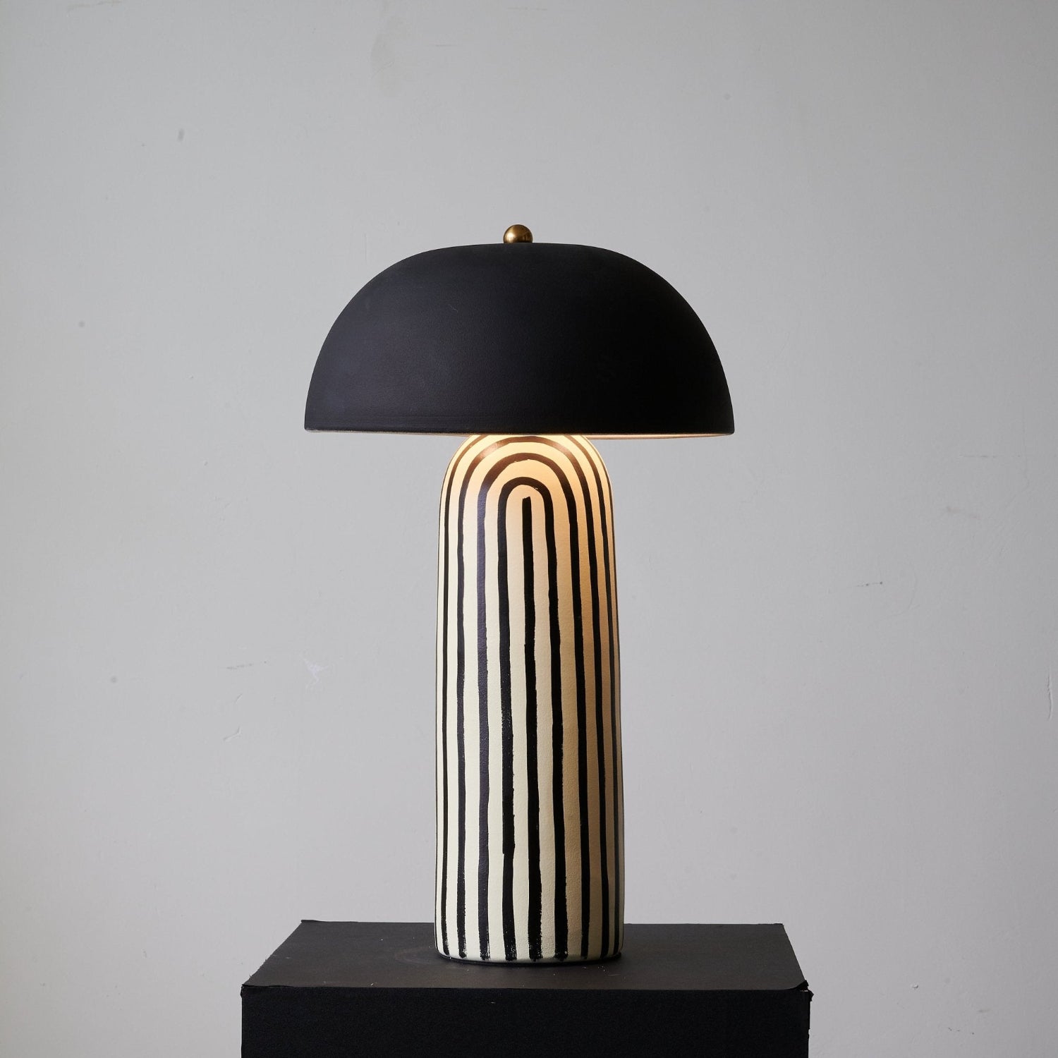 Strepa Table Lamp