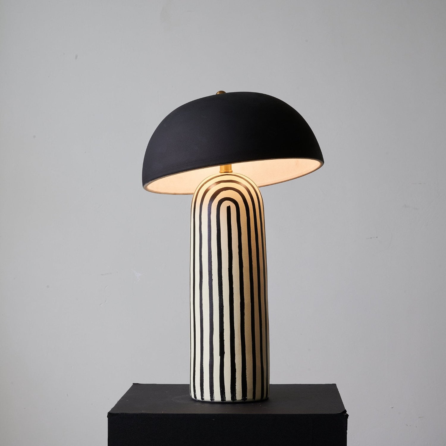 Strepa Table Lamp