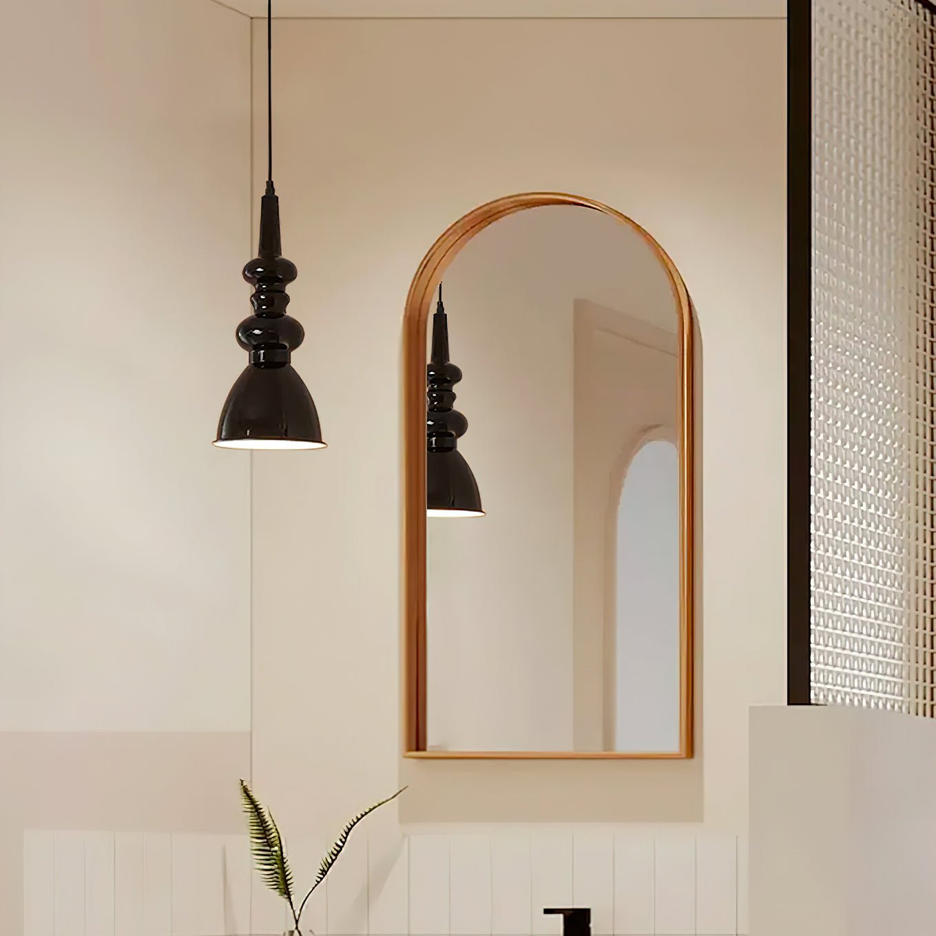 Svona Pendant Light