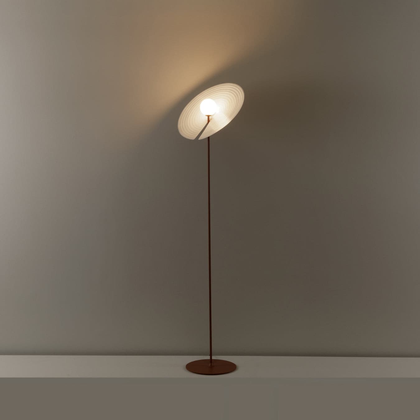 Mezon Floor Lamp