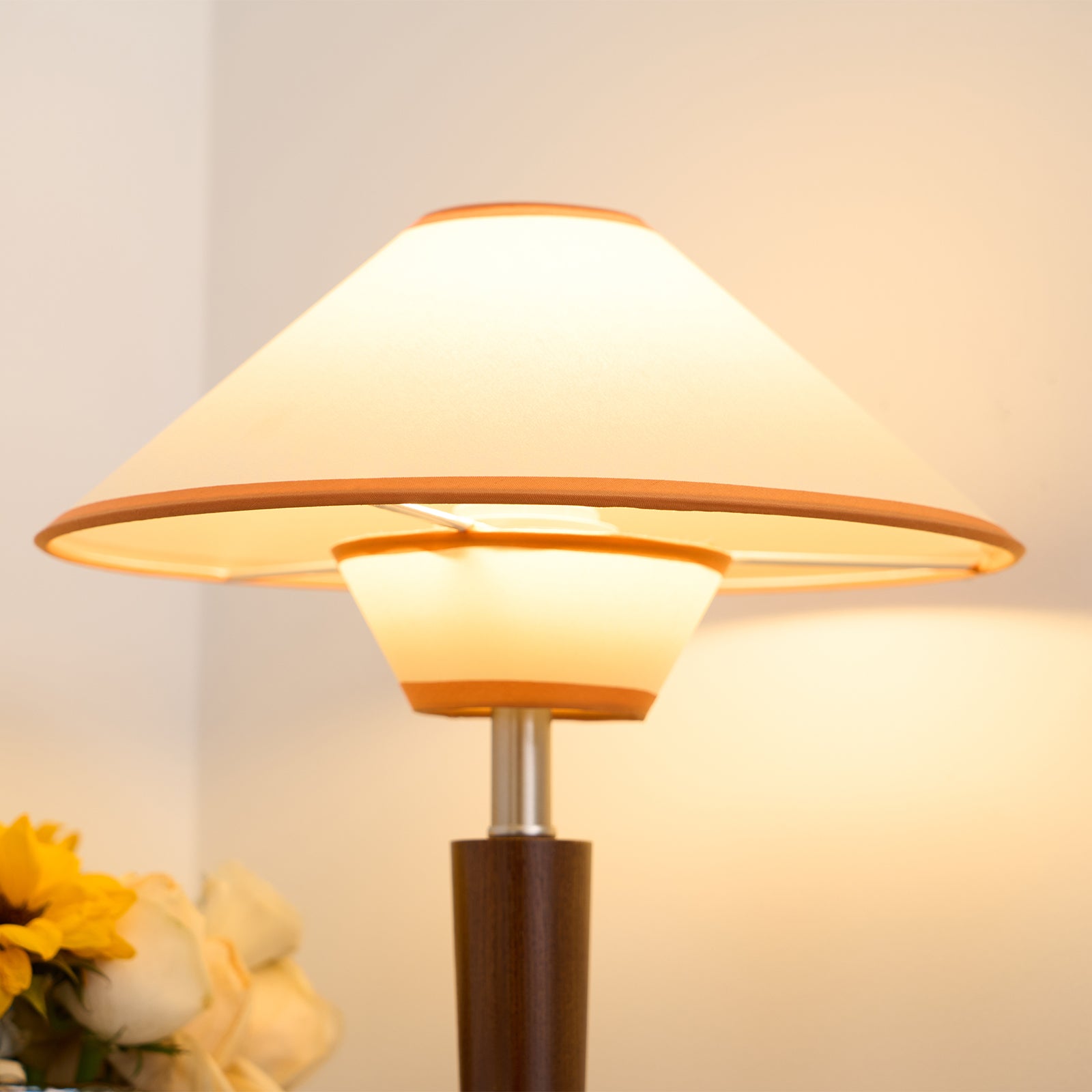 Nalira Table Lamp