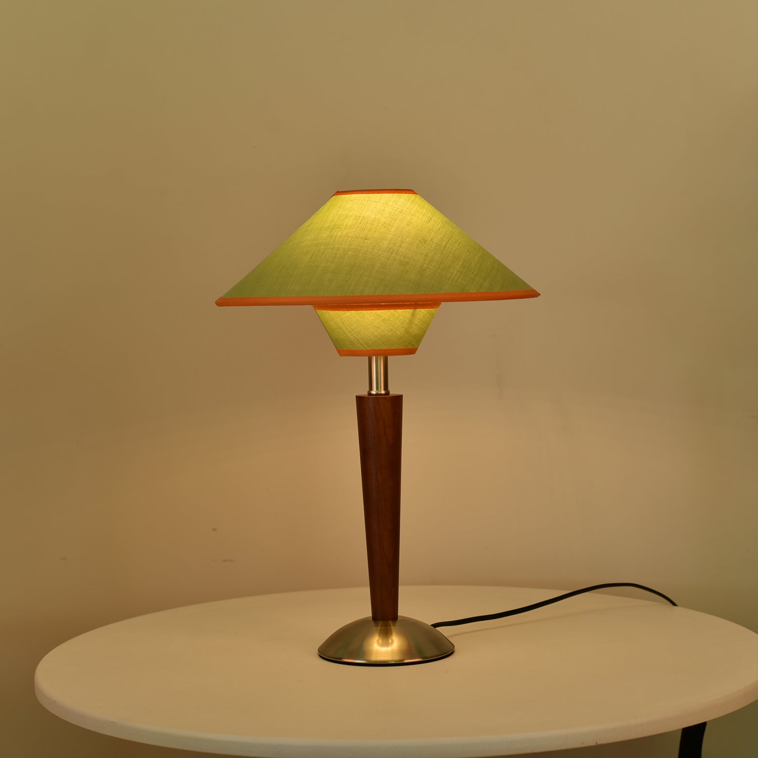 Nalira Table Lamp