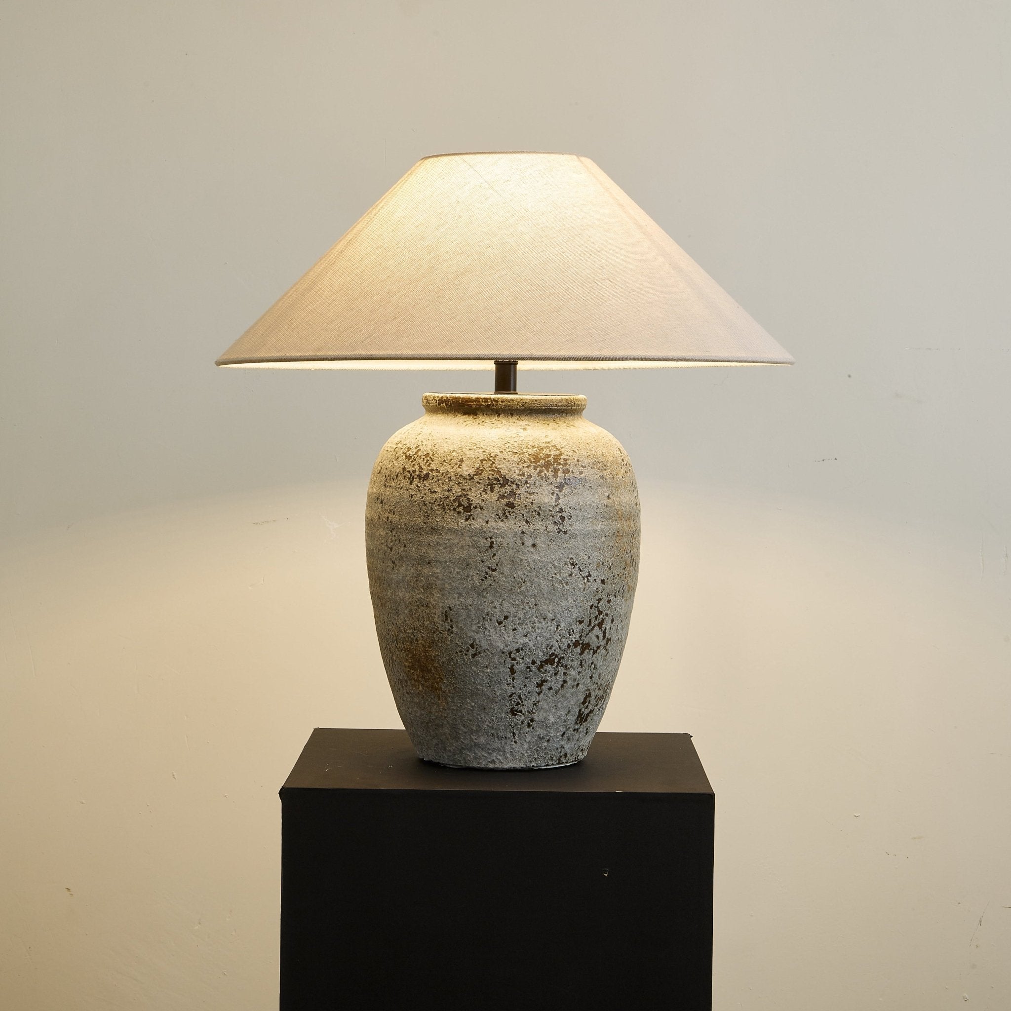 Tevinga Table Lamp