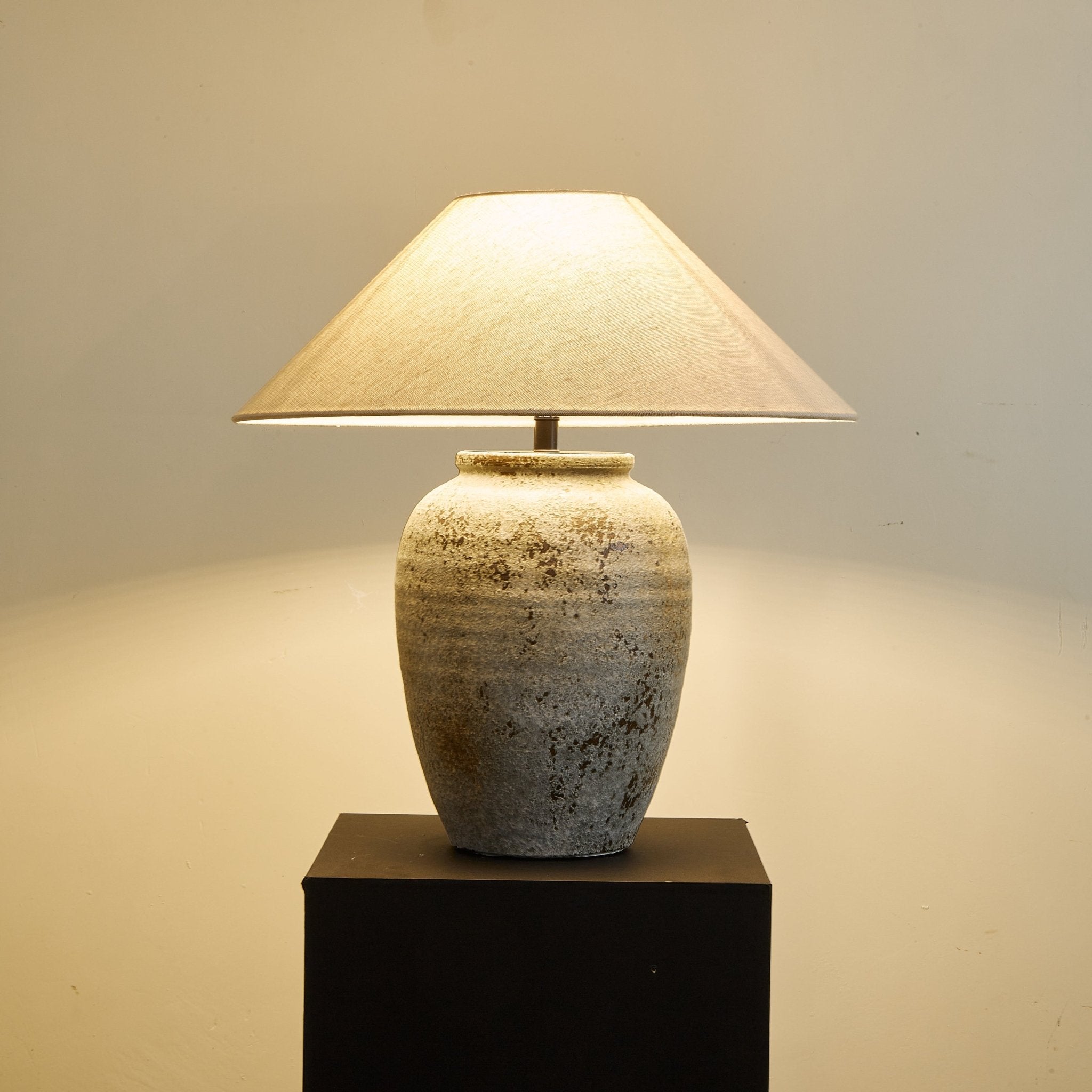 Tevinga Table Lamp