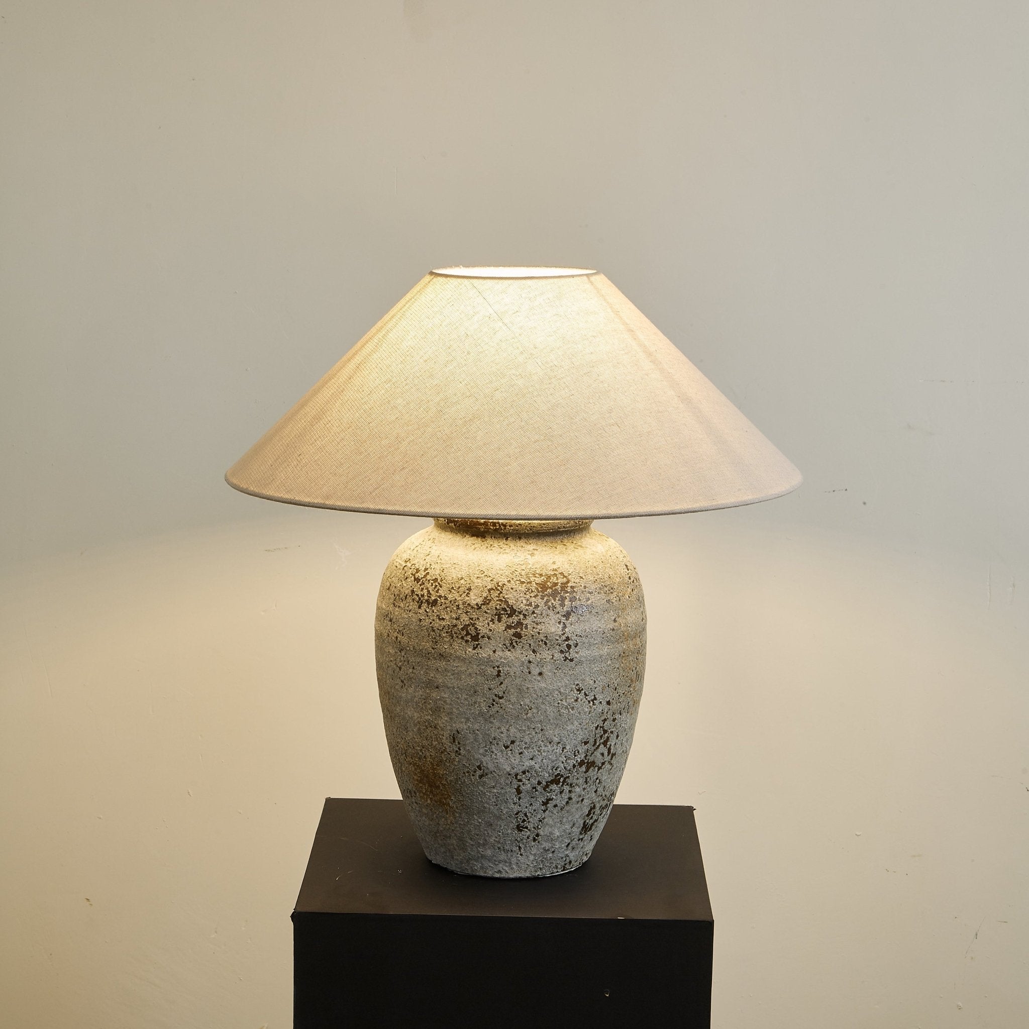 Tevinga Table Lamp