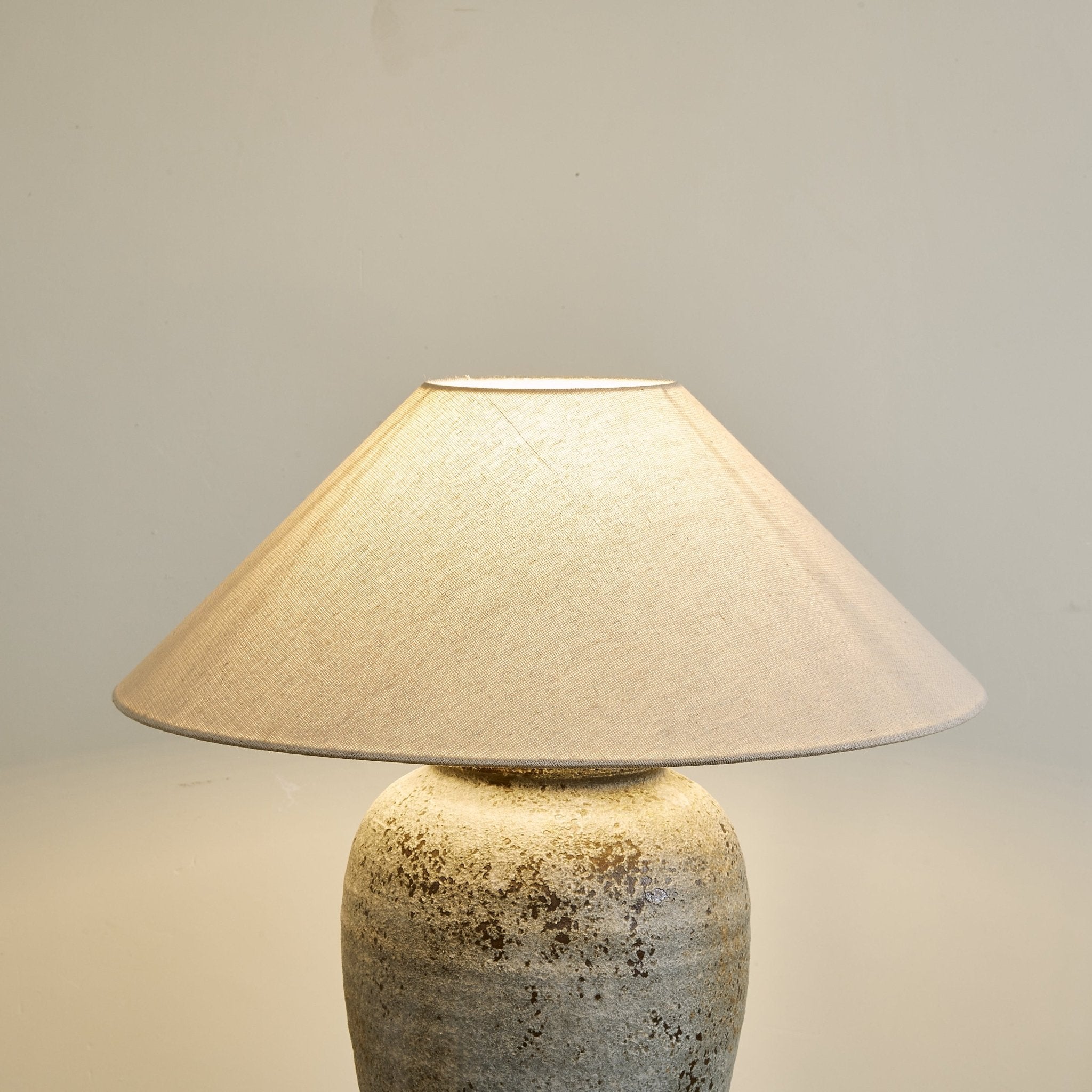 Tevinga Table Lamp
