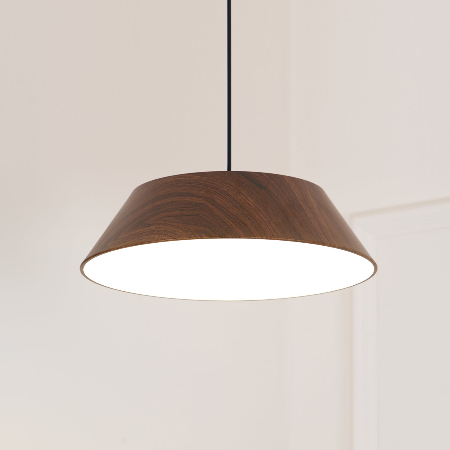 Trallon Wooden Japandi Pendant Light
