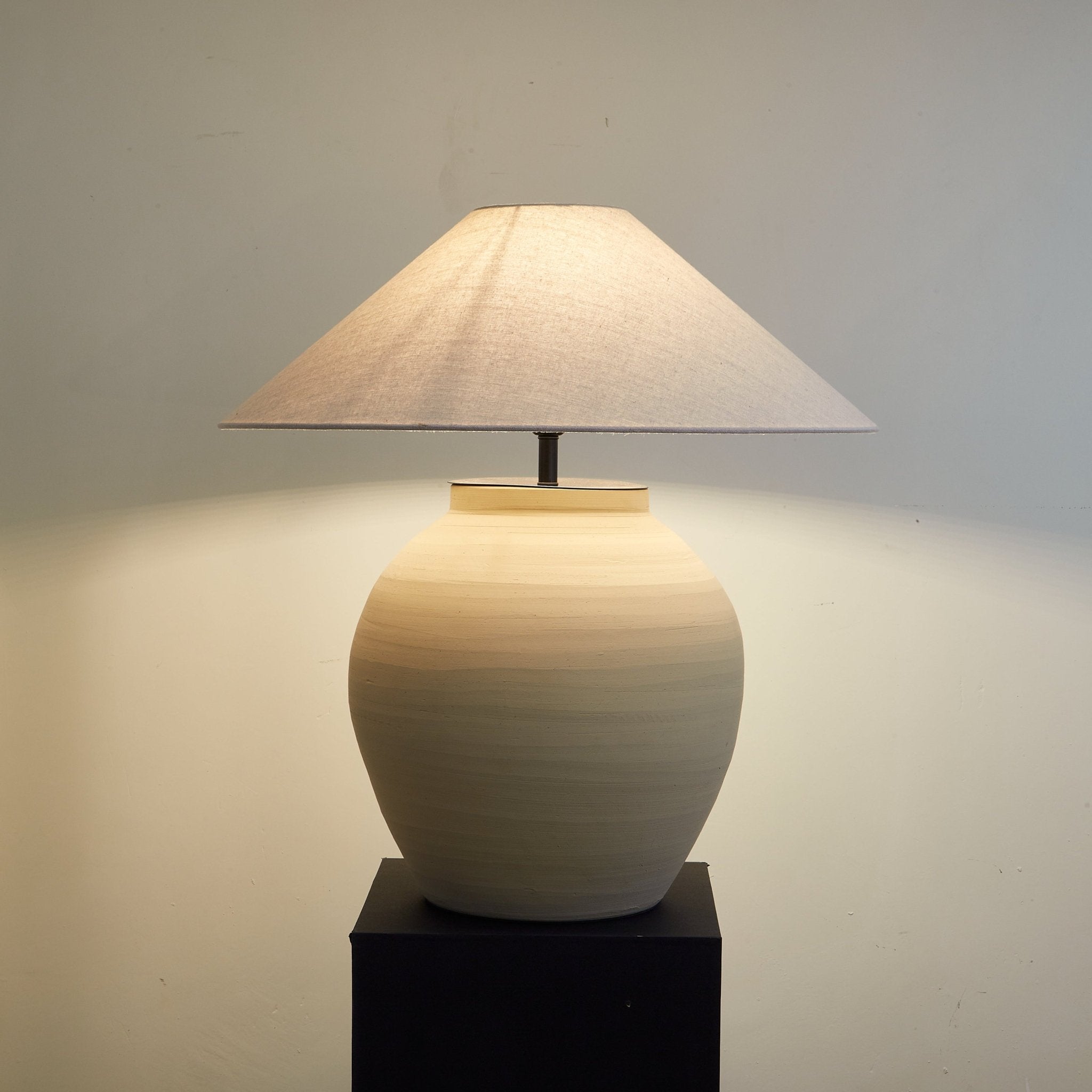 Melipso Table Lamp
