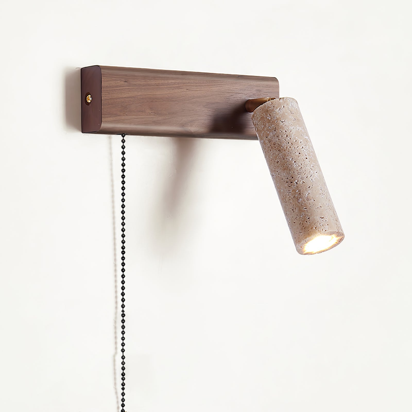 Bemaes Wall Light