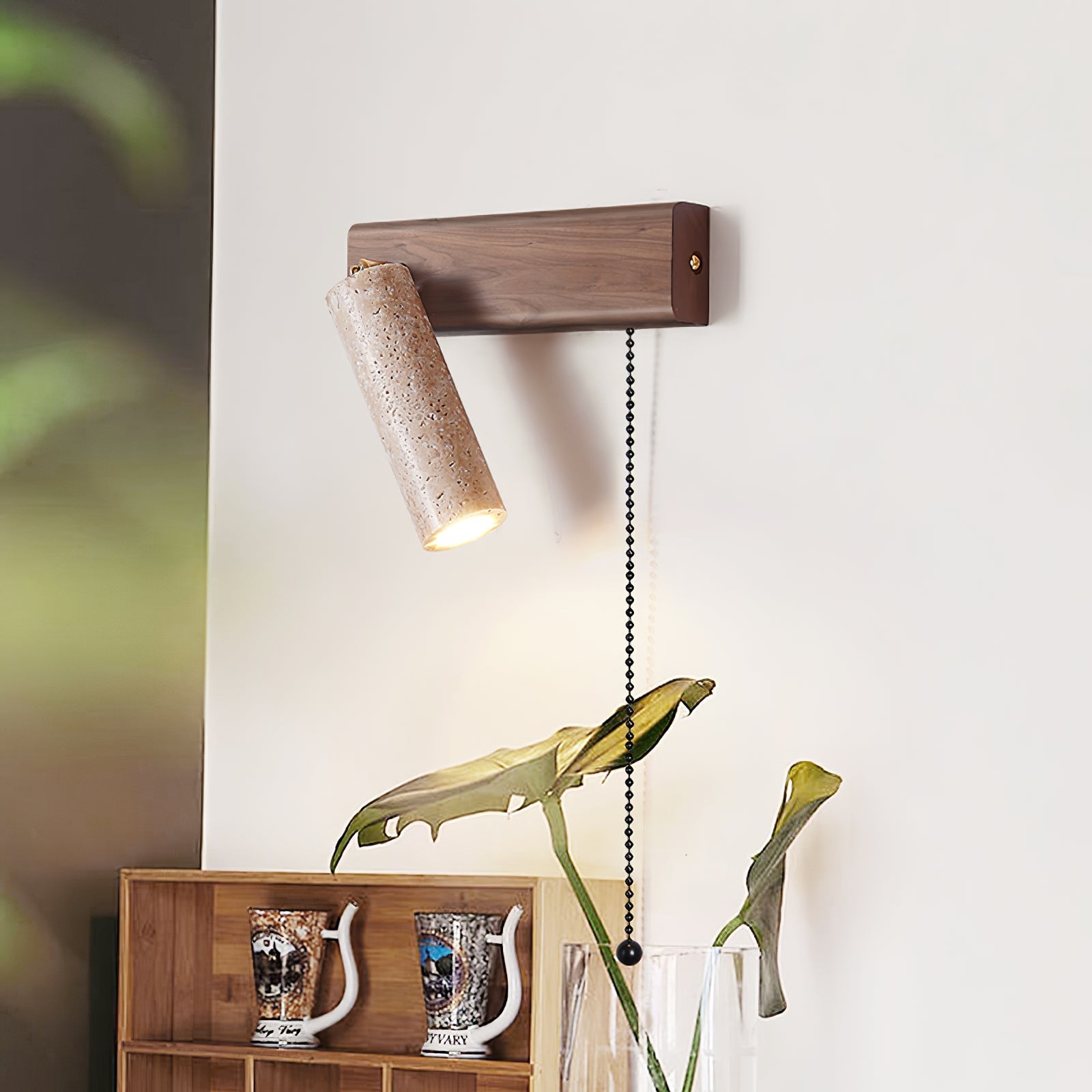 Bemaes Wall Light