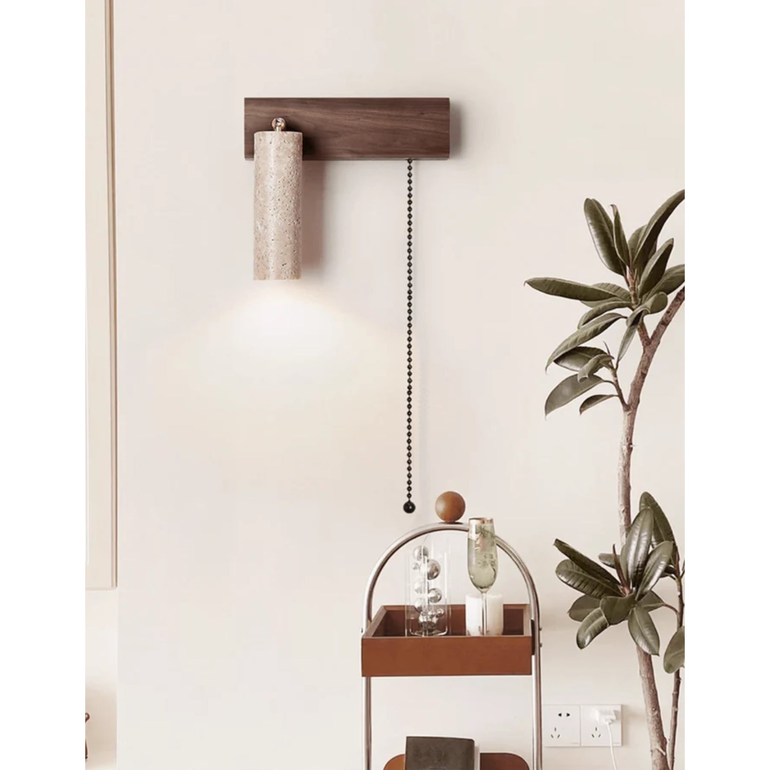 Bemaes Wall Light