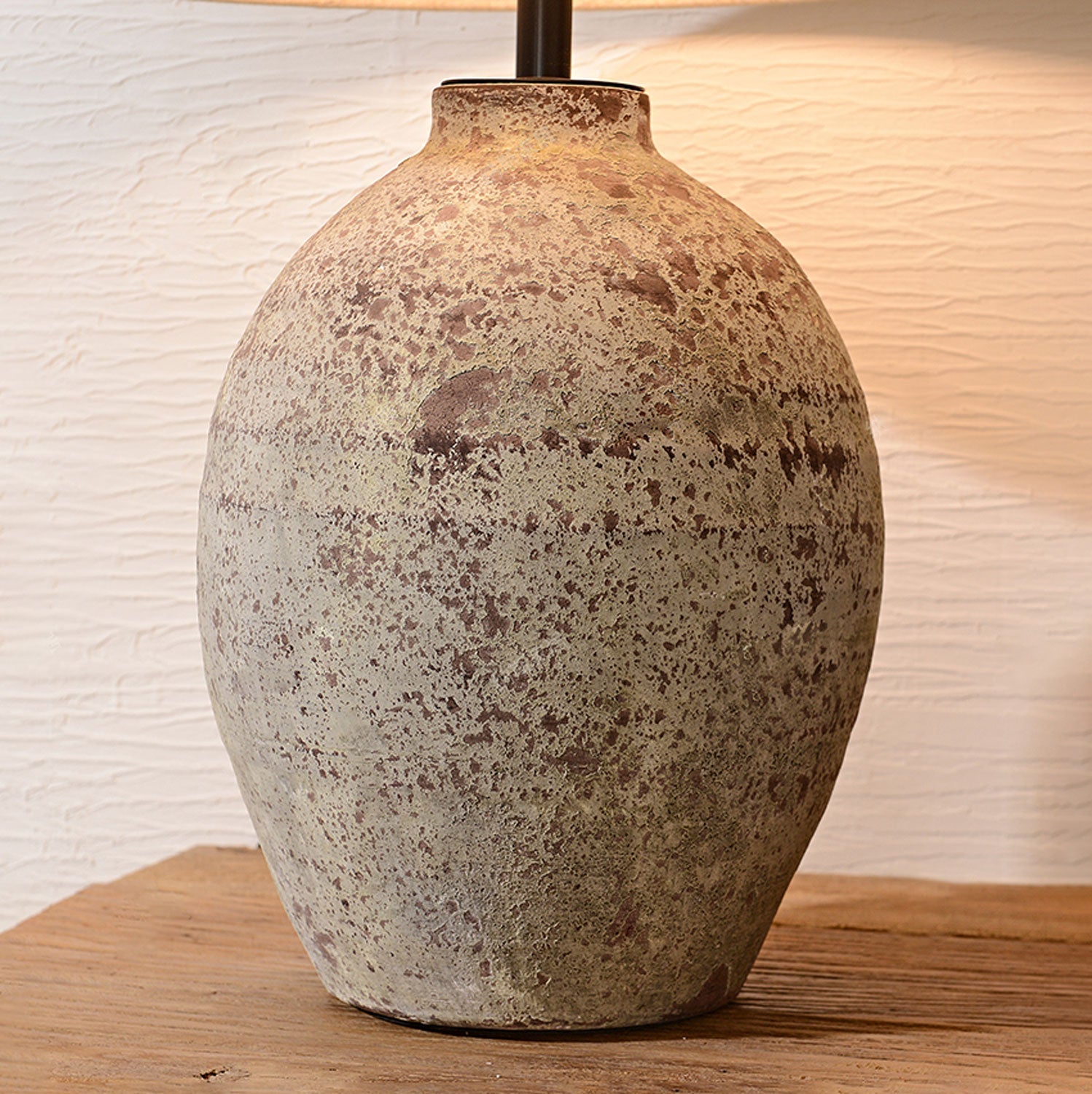 Rusiten Table Lamp