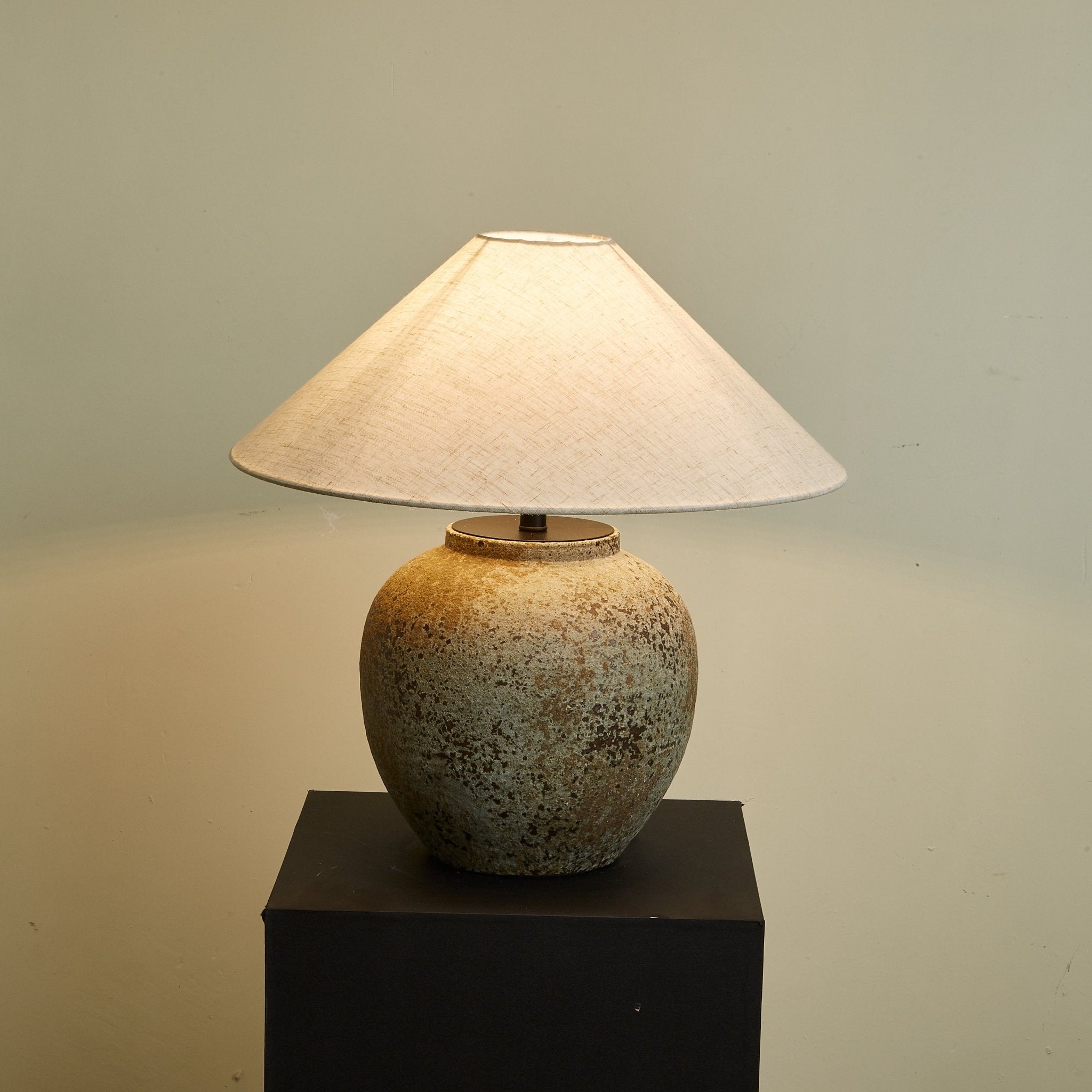 Vesomel Table Lamp