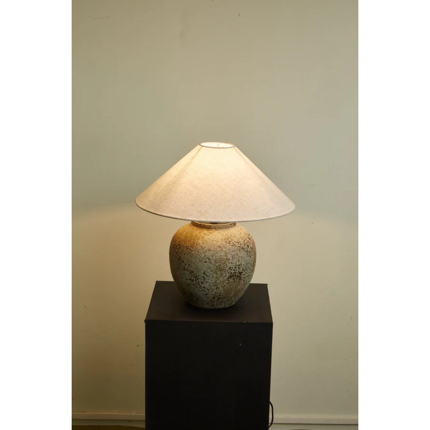 Vesomel Table Lamp