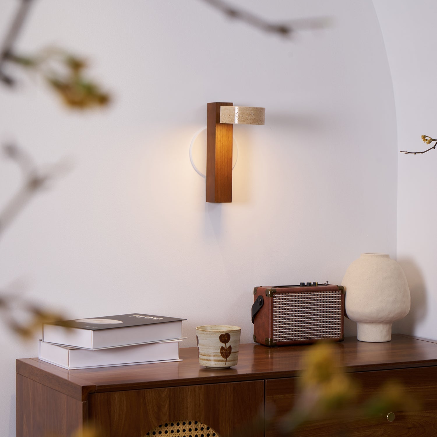 Molevi Wall Light