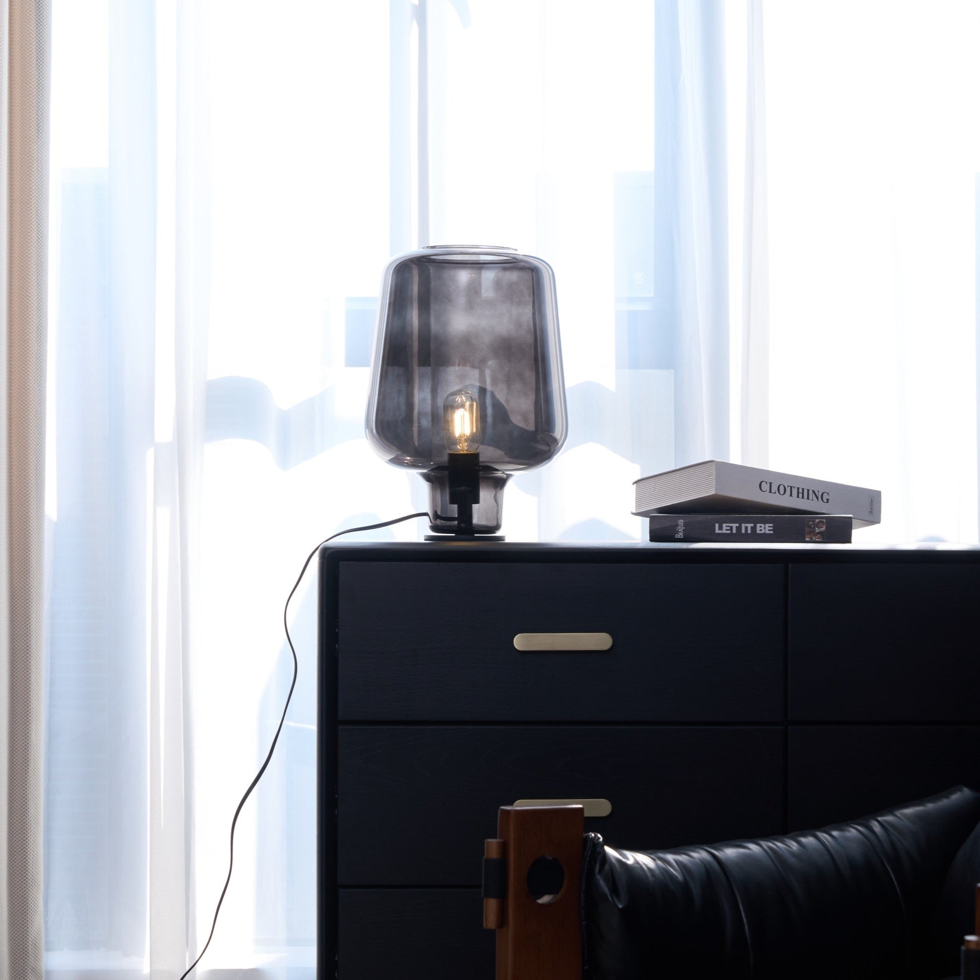 Nalira Table Lamp (2)