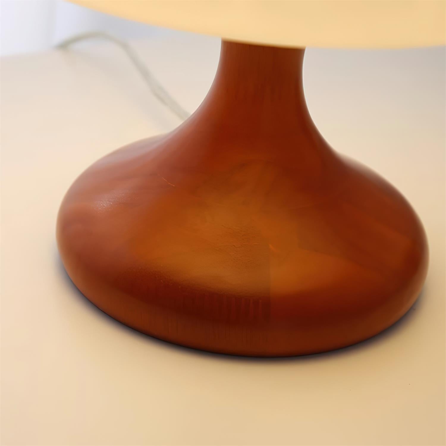 Thaleza Table Lamp