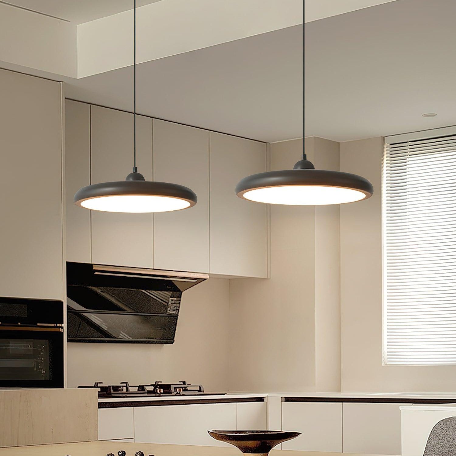 Doza Disc Pendant Light