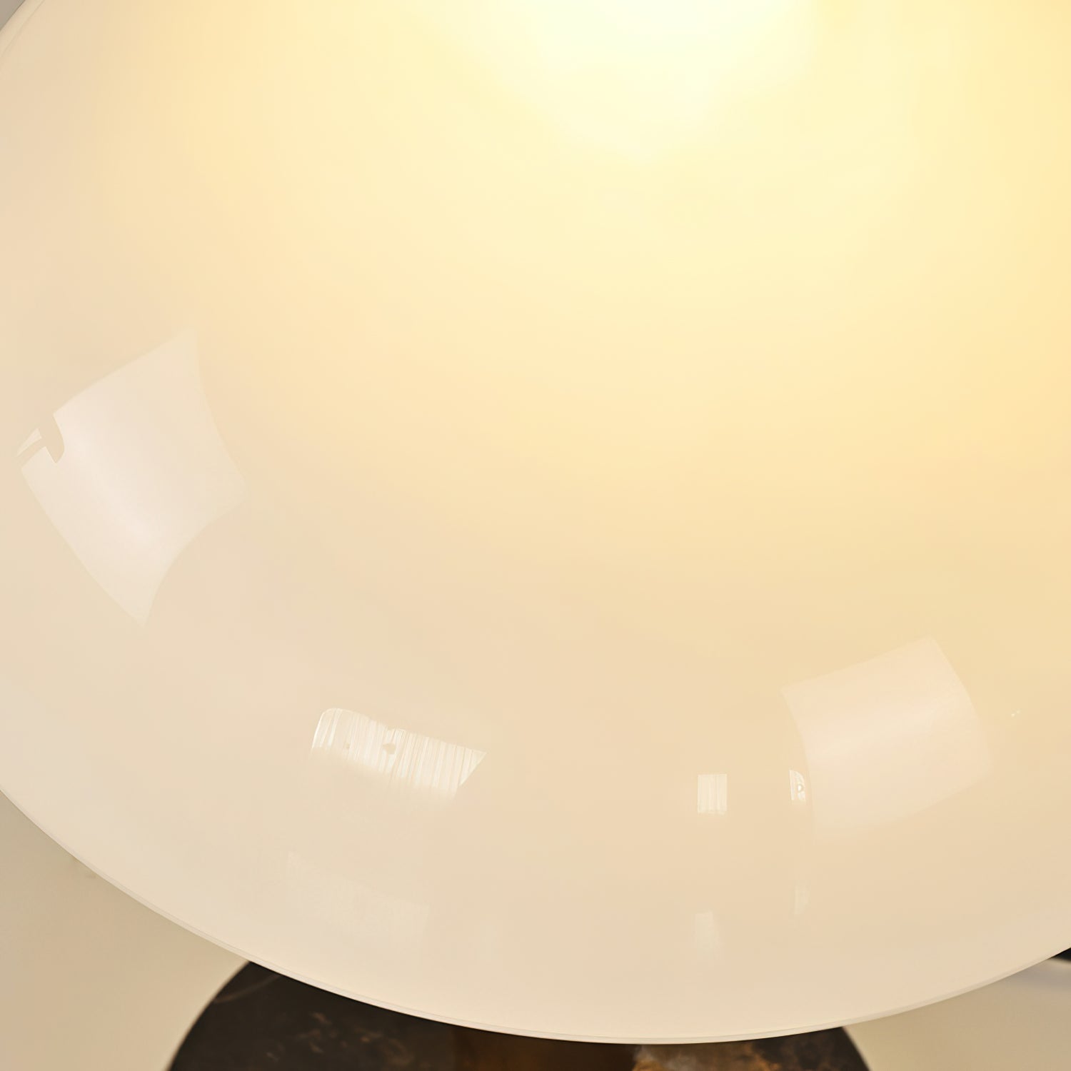 Tizzy Table Lamp