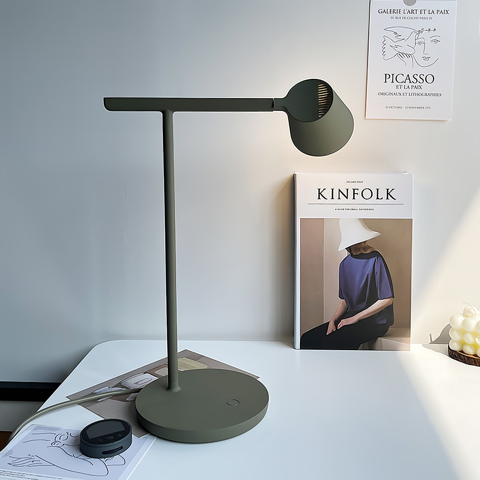 Contiz Table Lamp