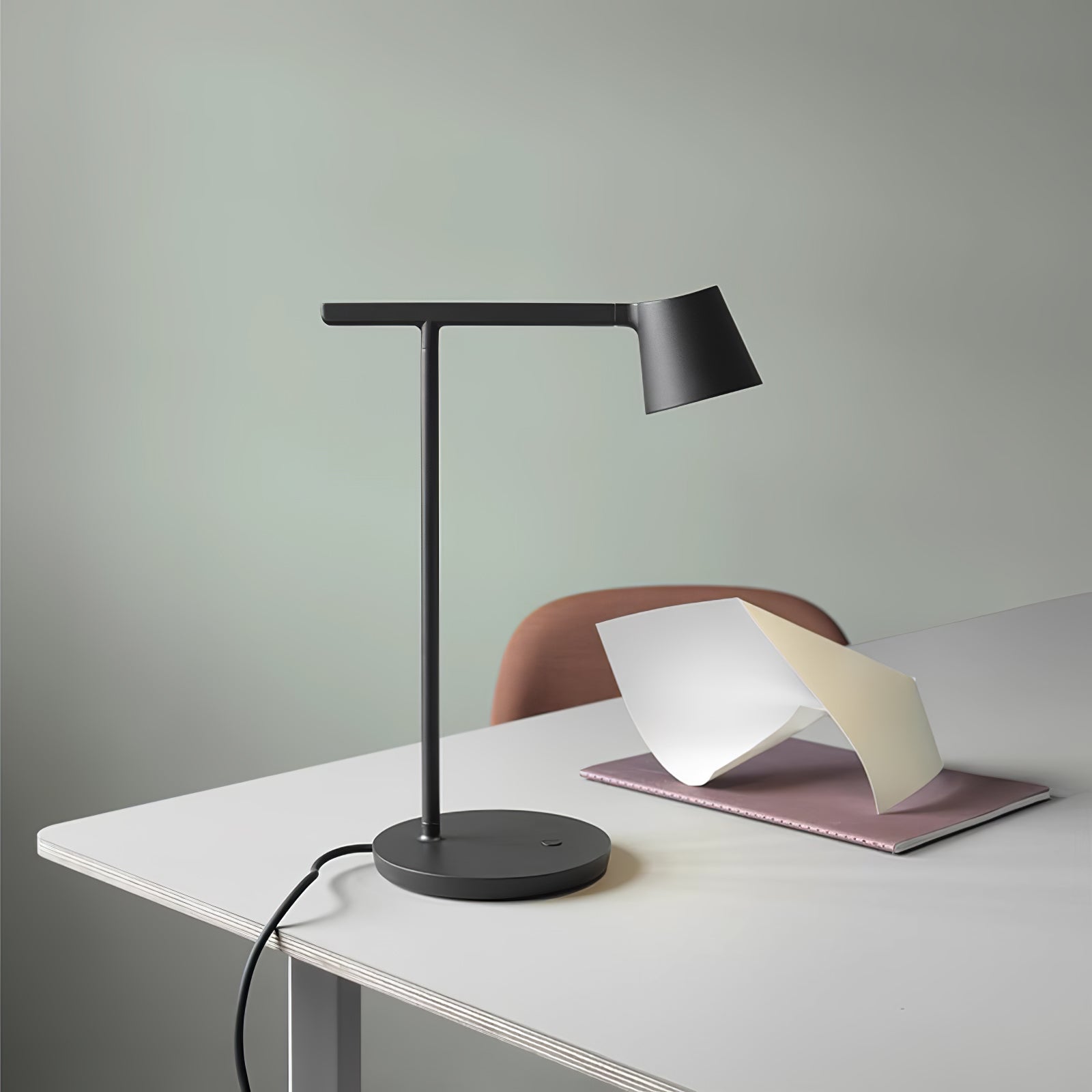 Contiz Table Lamp
