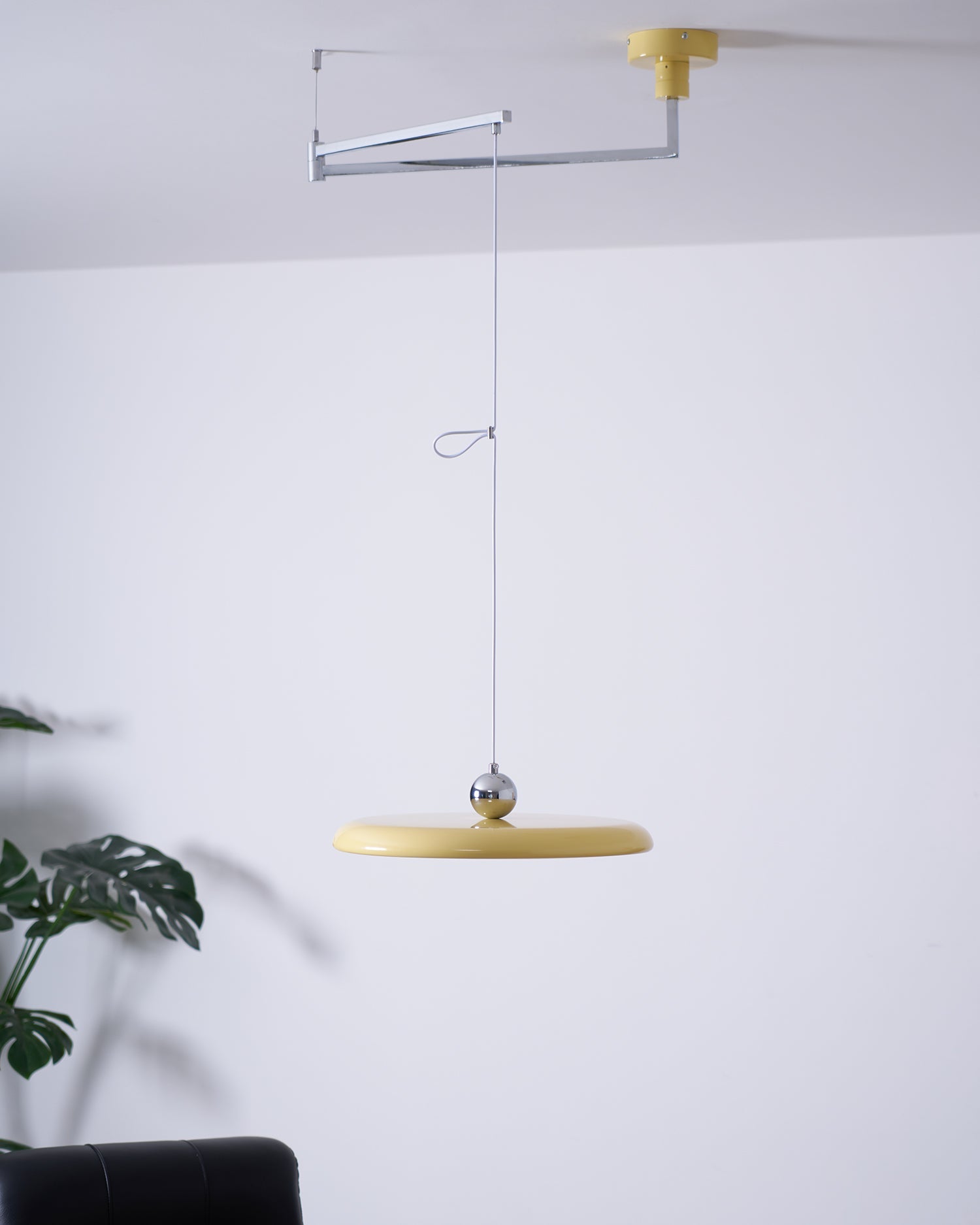 Oakalas Pendant Light