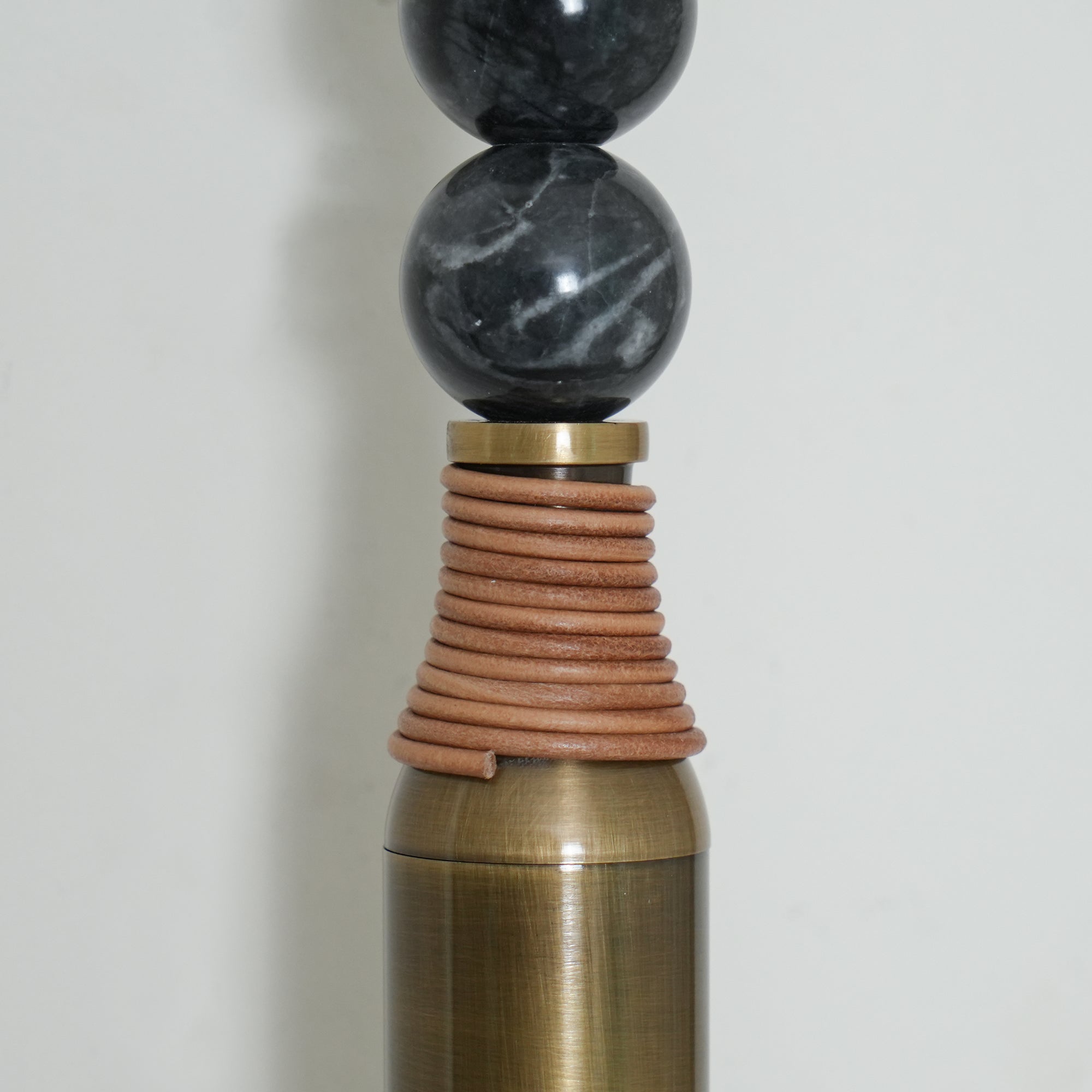 Yaror Wall Light