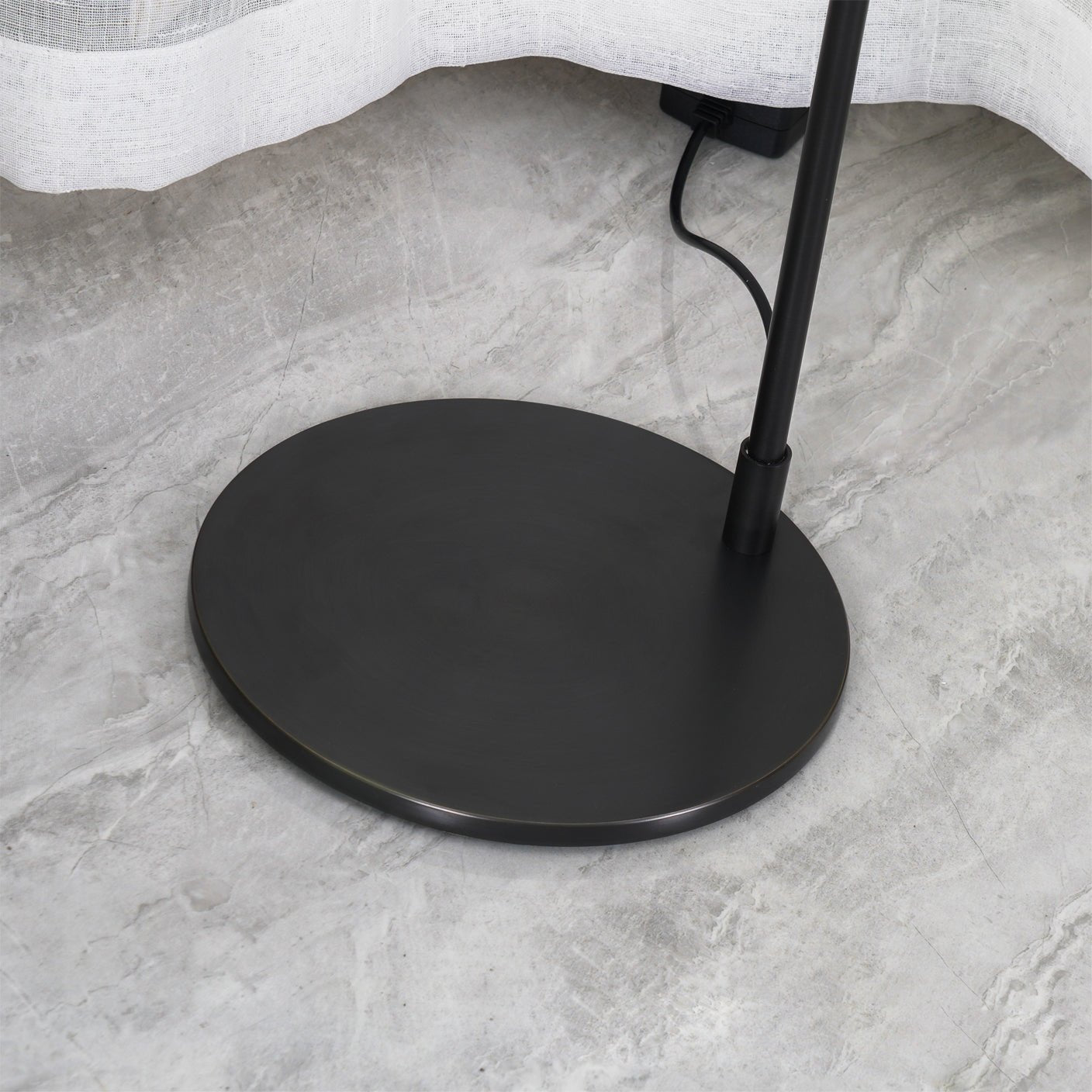 Zelvano Floor Lamp