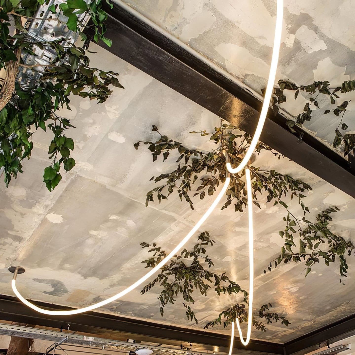 Vellre Flexible Pendant Light