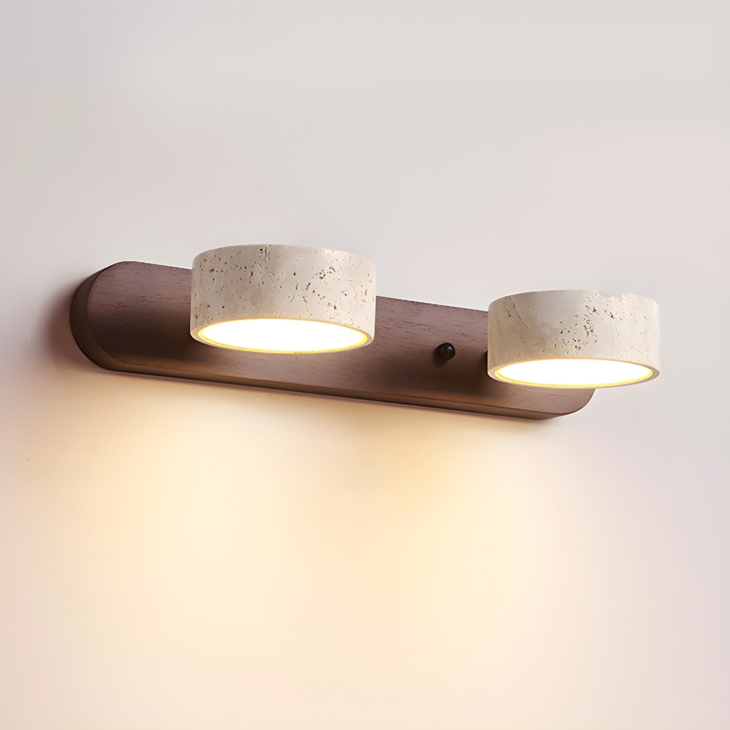 Thelton Modern Wall Light