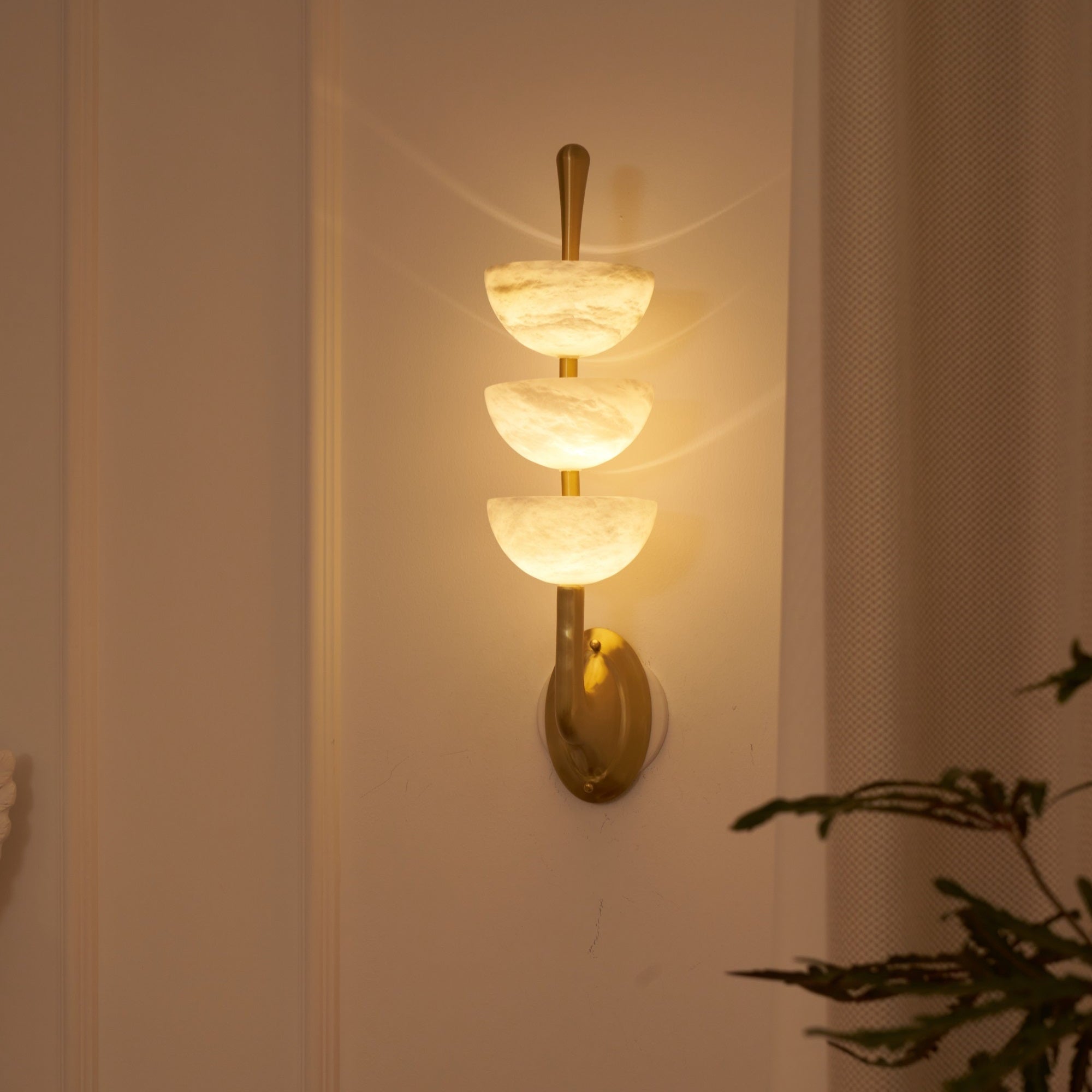 Acerdy Alabaster Wall Light