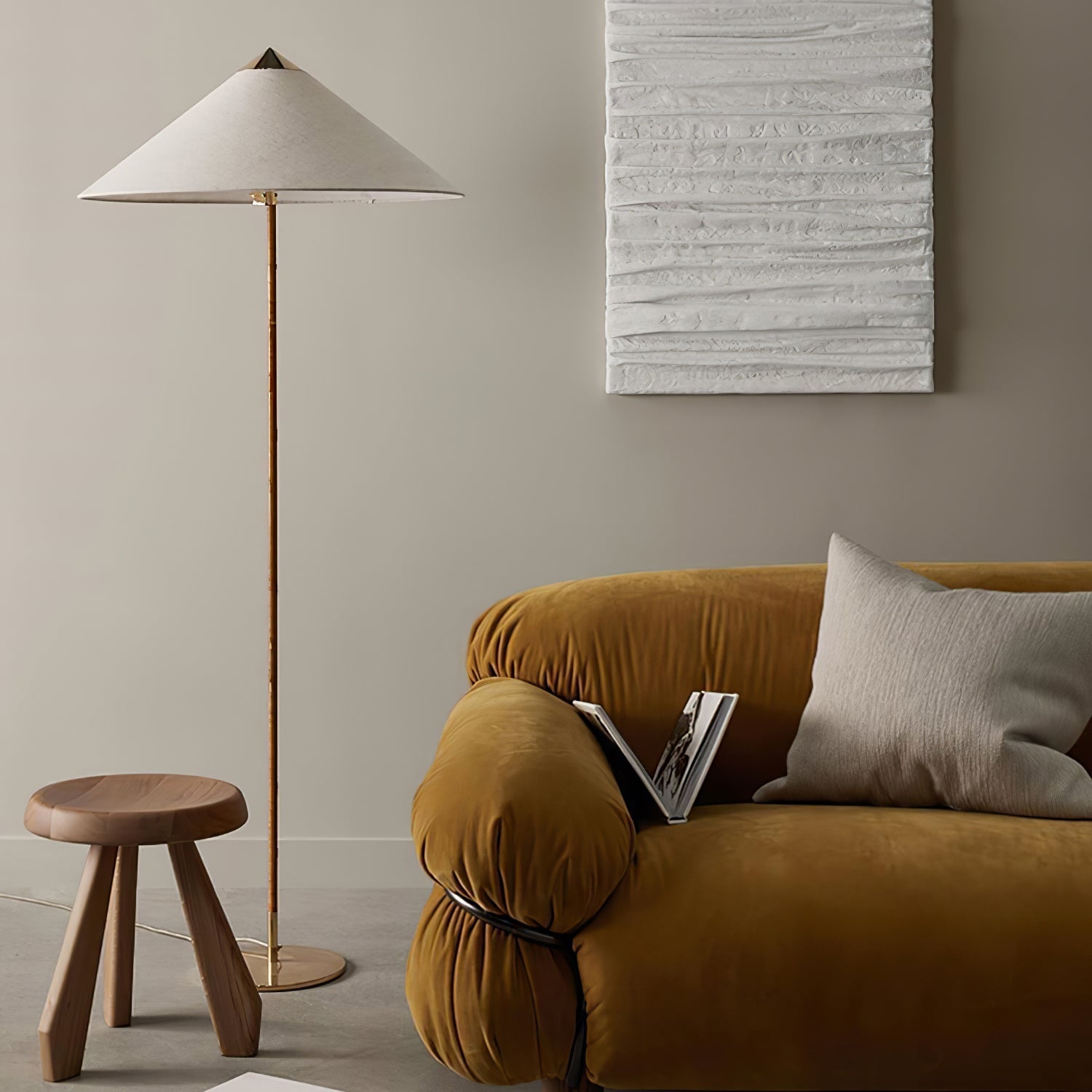 Amora Floor Lamp