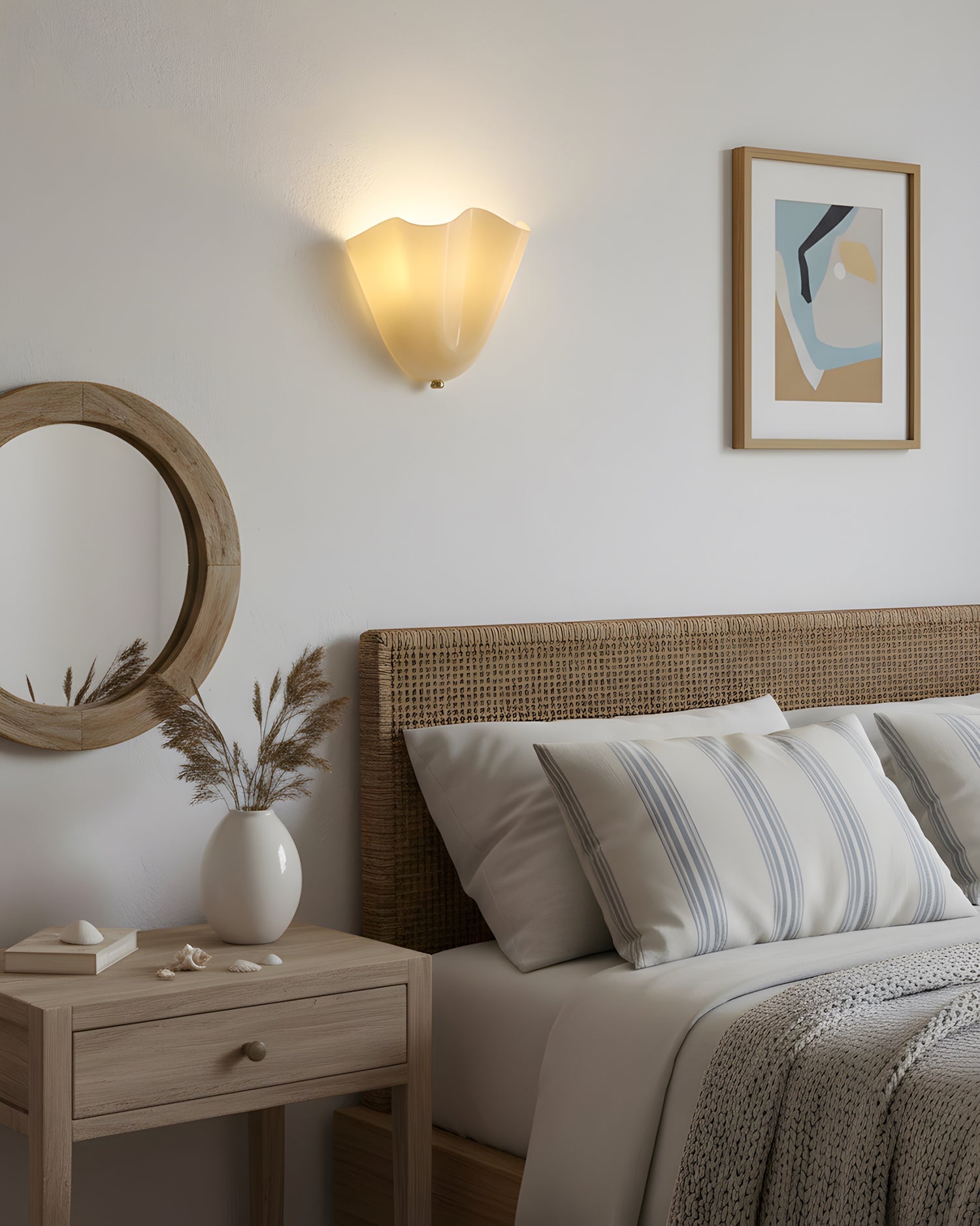 Wrena Wall Light