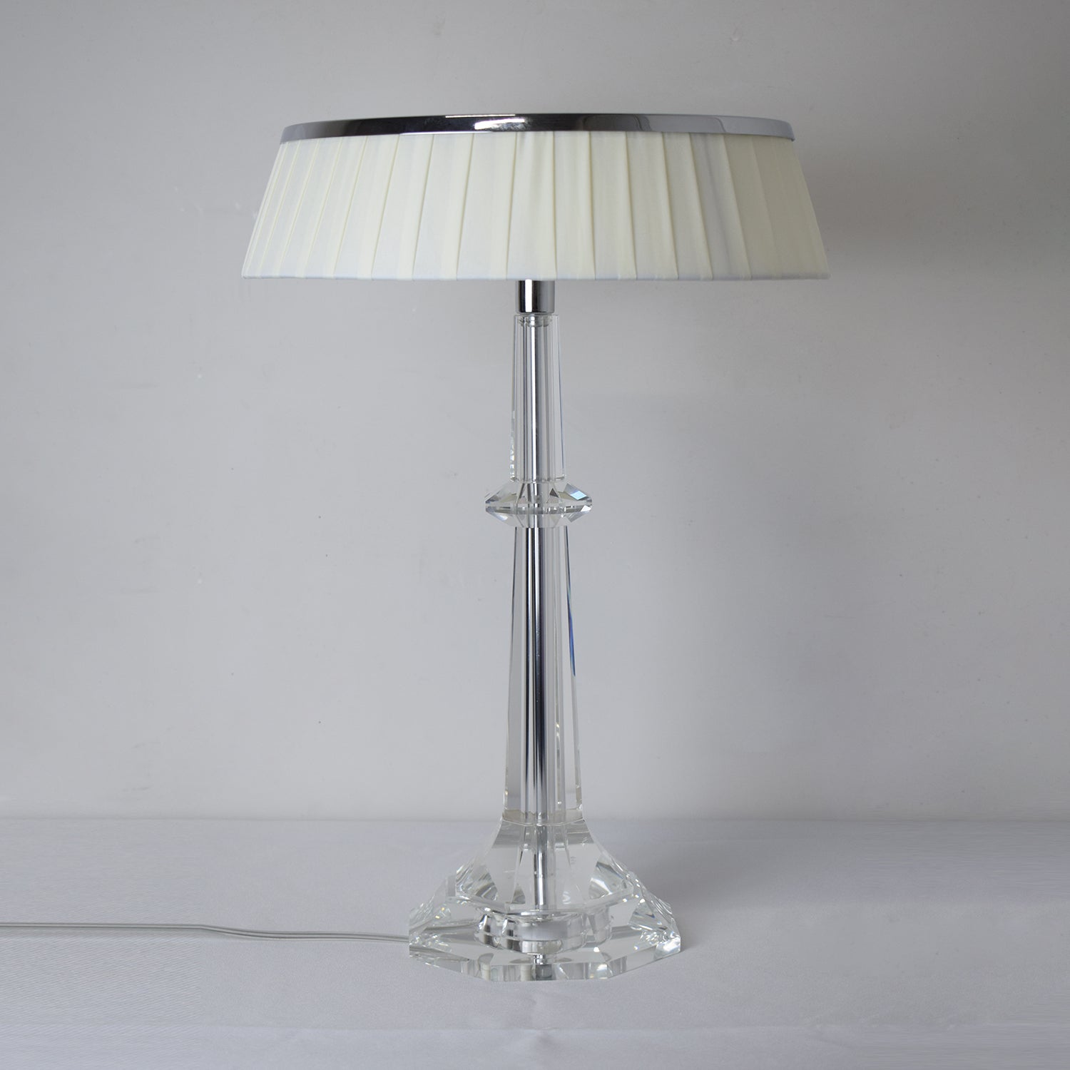 Vesollo Table Lamp