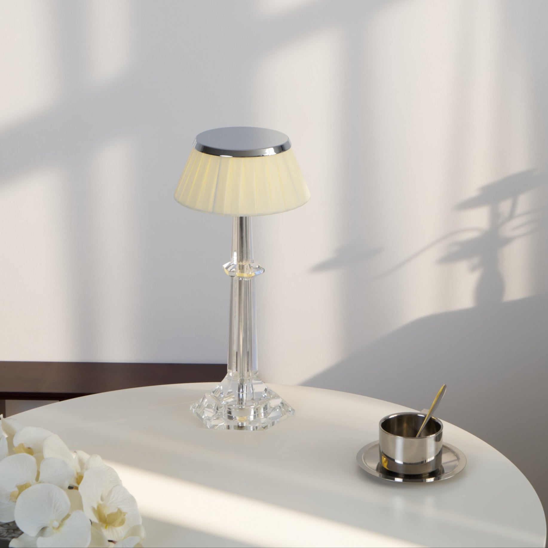 Vesollo Table Lamp