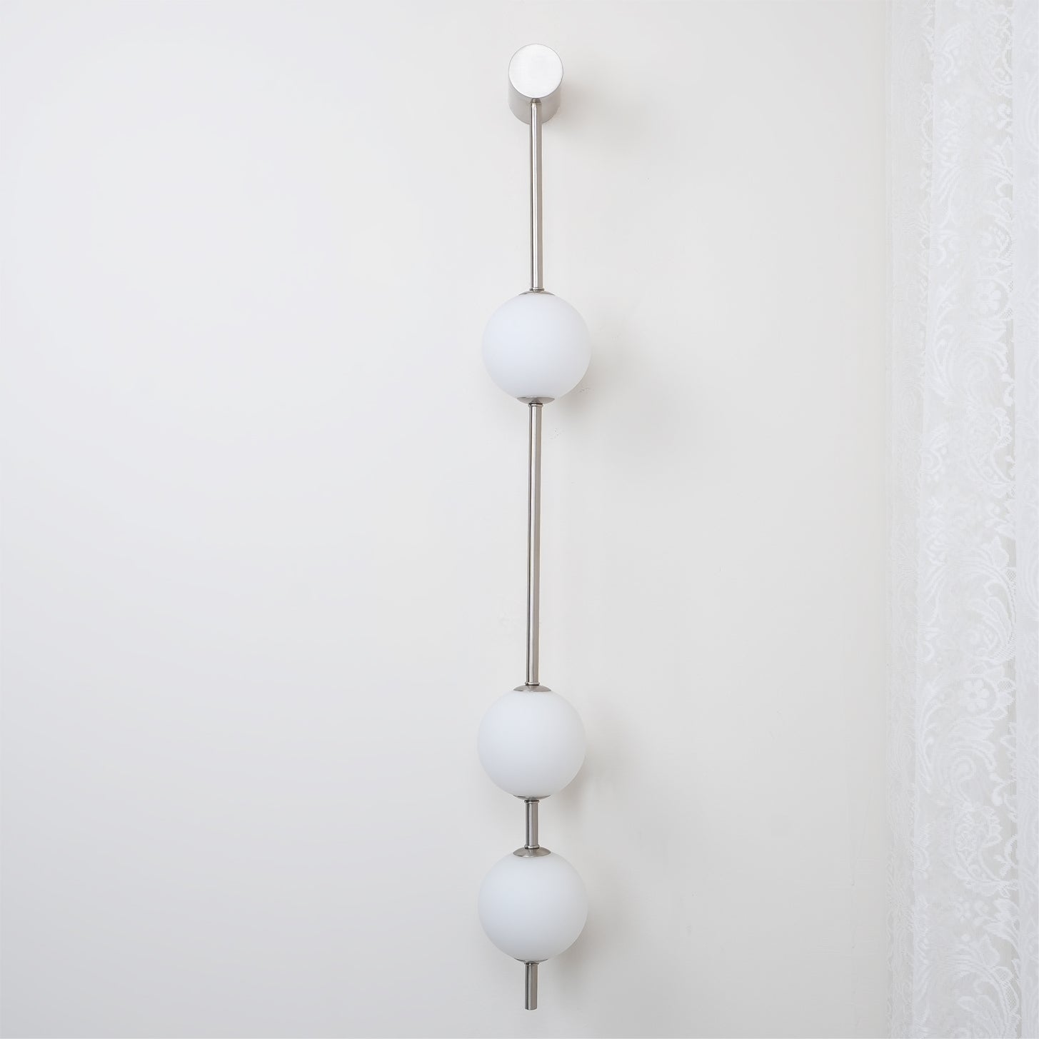 Linowell Globe Wall Light