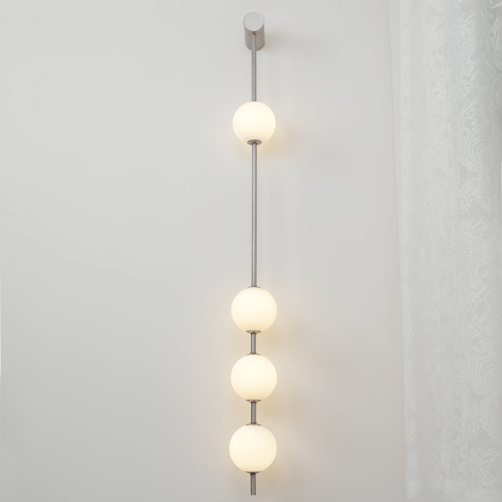 Linowell Globe Wall Light