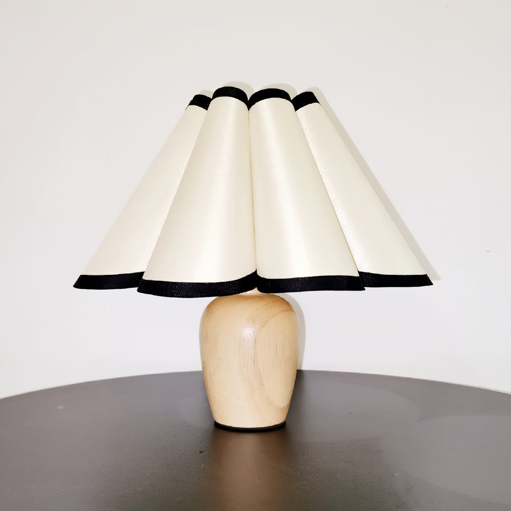 Kaianas Fluted Table Lamp