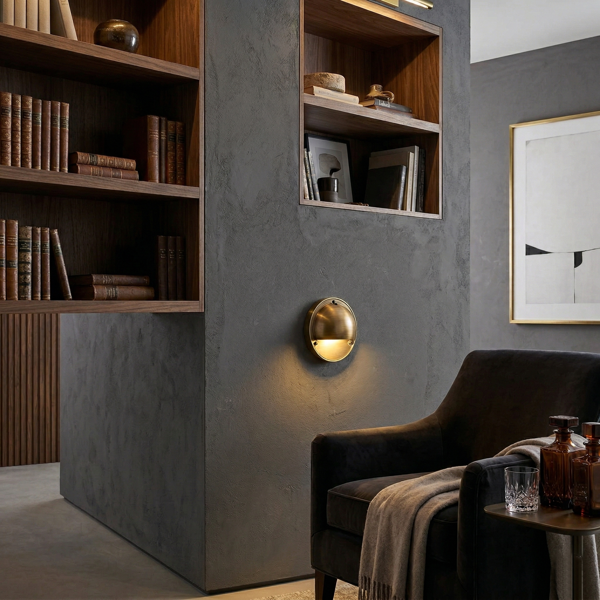 Avenlier Outdoor Wall Light