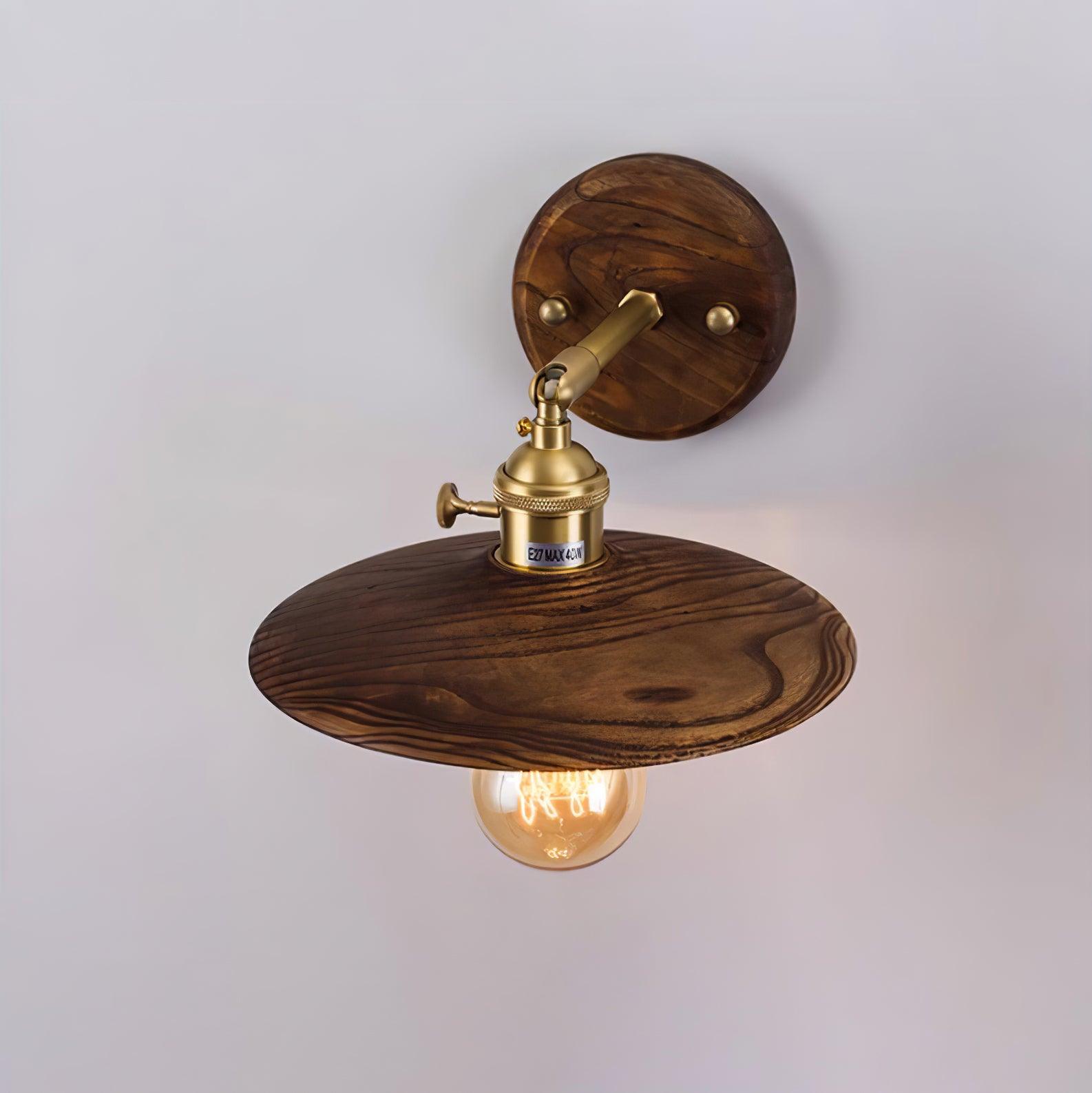 Coniwa Wooden Wall Light