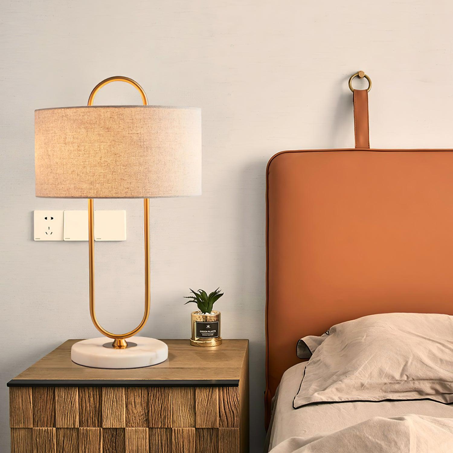 Valnesso Table Lamp