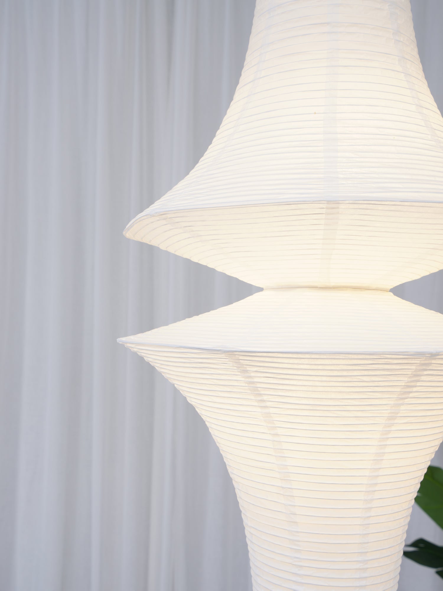Dunioa Pendant Light
